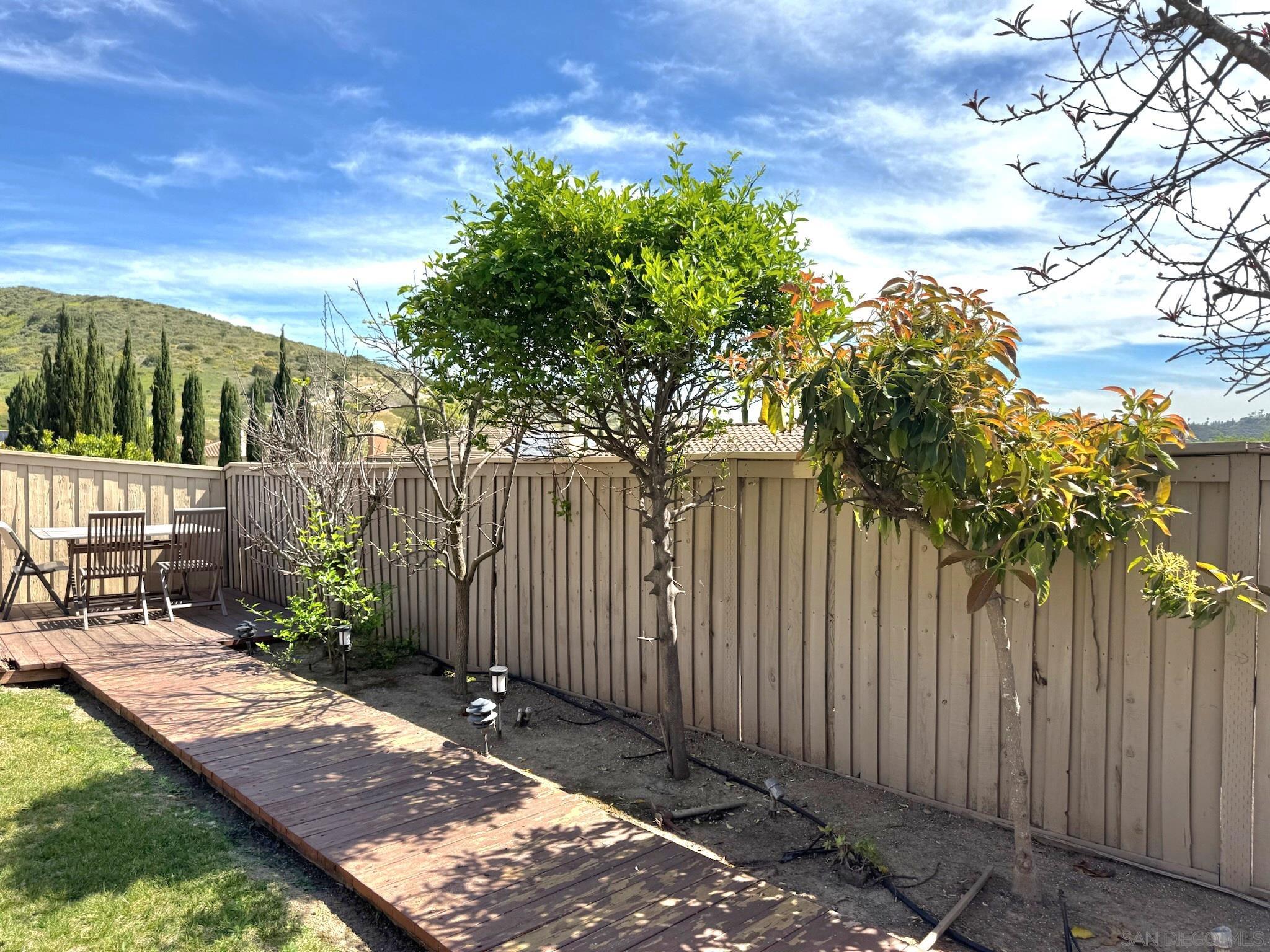 Detail Gallery Image 42 of 45 For 1926  Corte Escena, Chula Vista,  CA 91914 - 5 Beds | 3/1 Baths