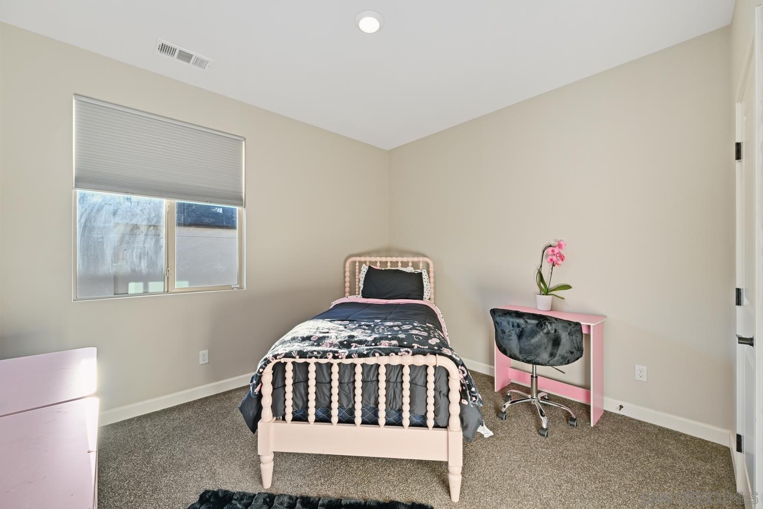 Detail Gallery Image 16 of 27 For 1830  Ascella Dr  #6,  Chula Vista,  CA 91915 - 4 Beds | 3/1 Baths