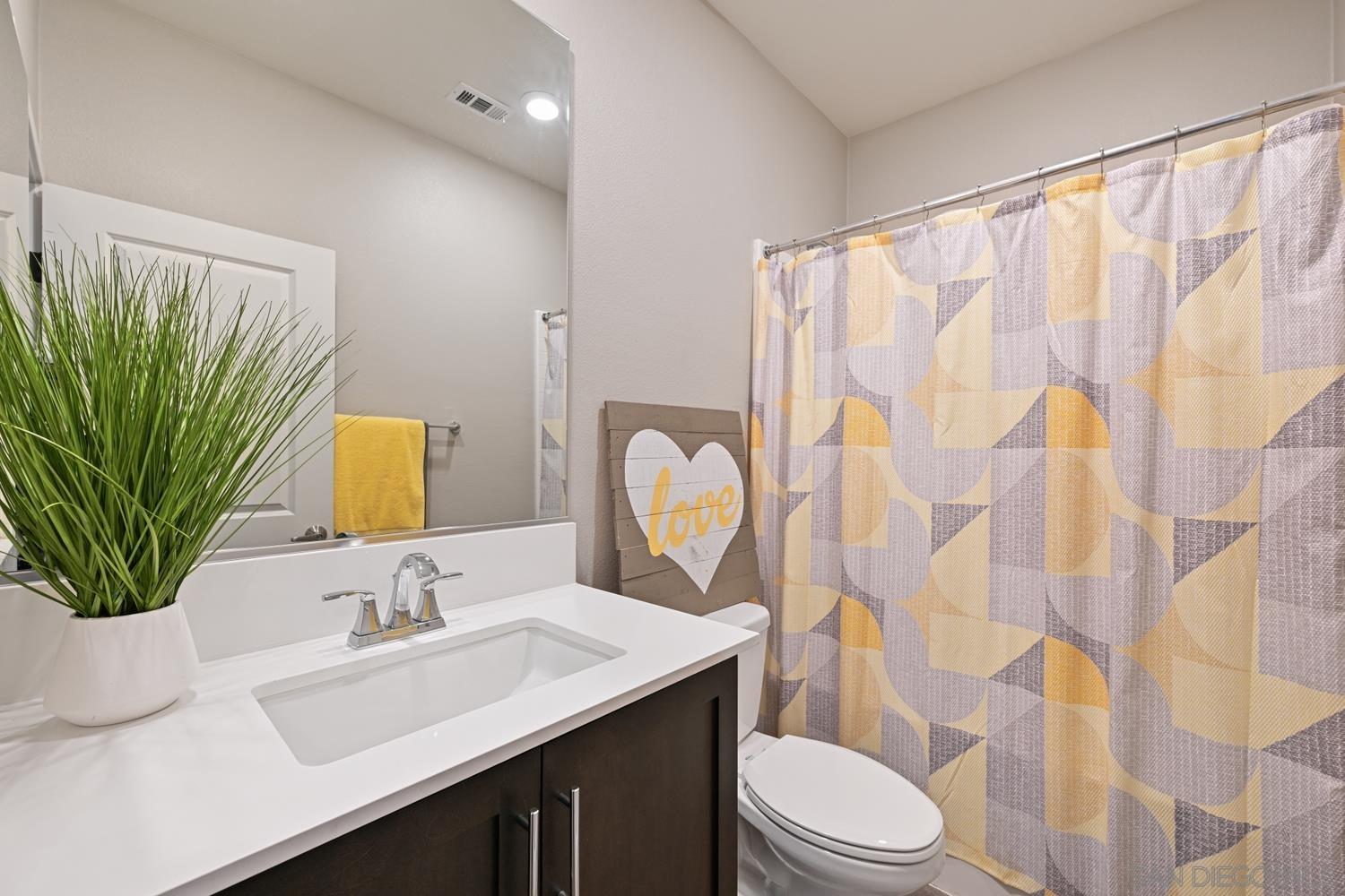 Detail Gallery Image 17 of 27 For 1830  Ascella Dr  #6,  Chula Vista,  CA 91915 - 4 Beds | 3/1 Baths