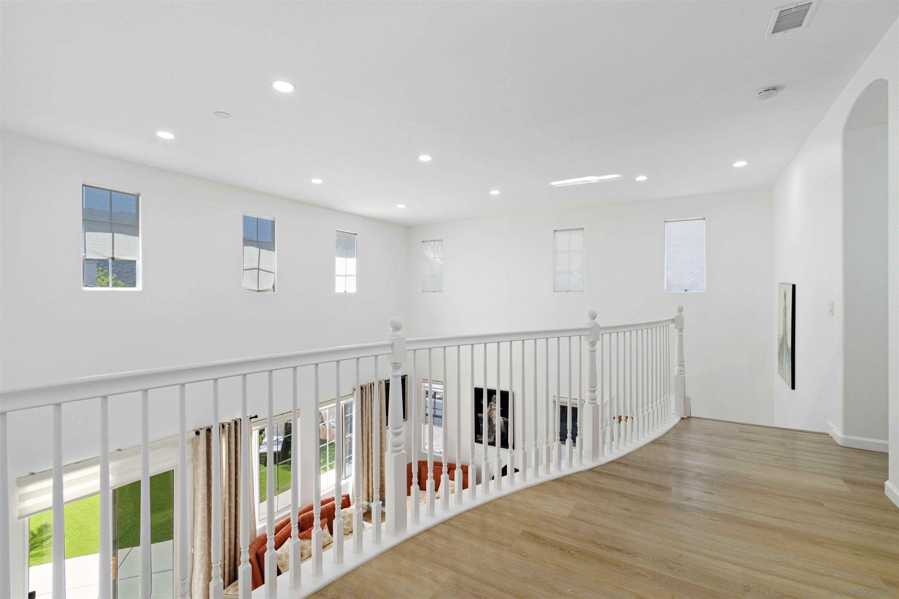 Detail Gallery Image 12 of 51 For 550  Echo Lane, San Marcos,  CA 92078 - 4 Beds | 3 Baths