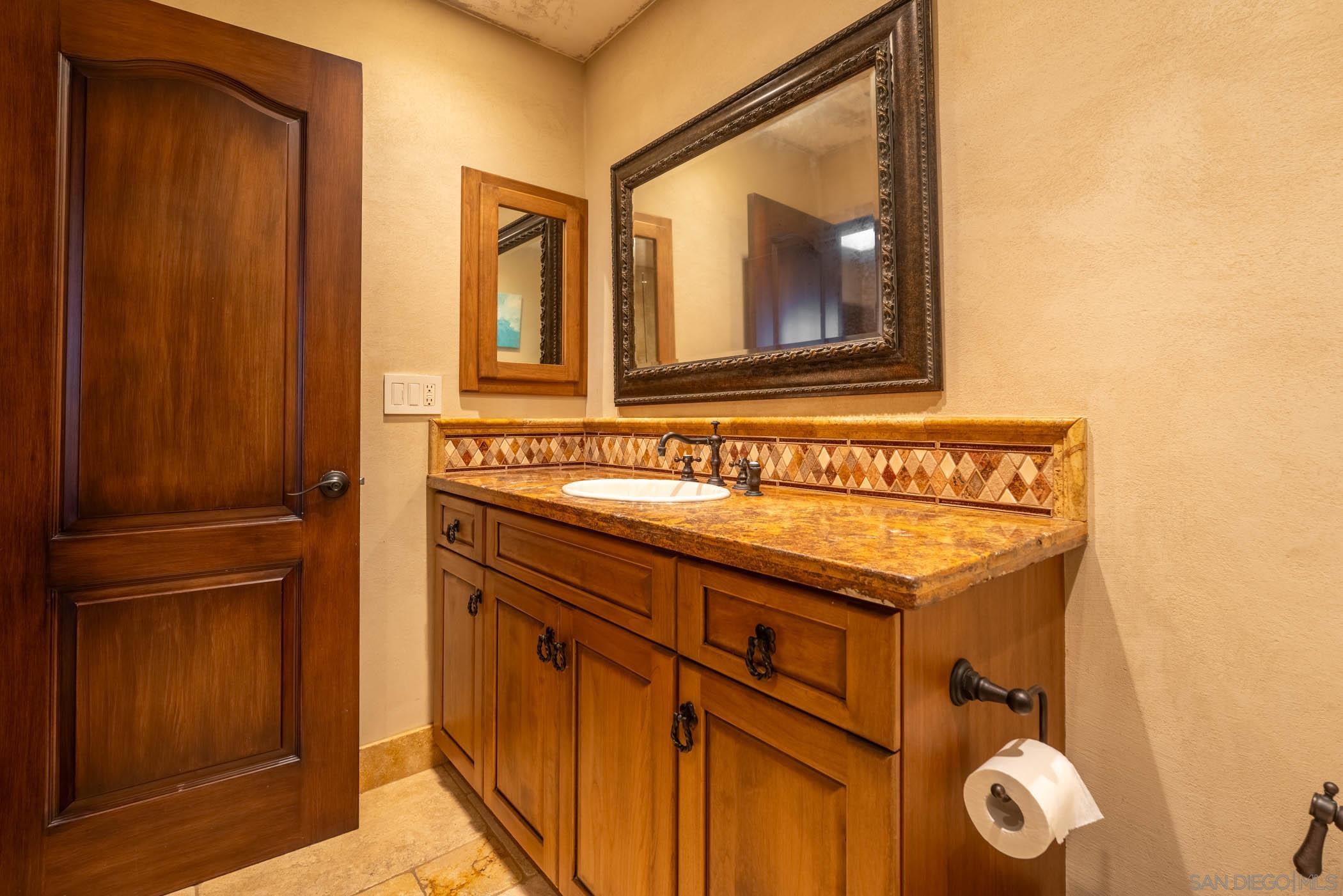 Detail Gallery Image 14 of 40 For 175  Maple Ave  #4,  Carlsbad,  CA 92008 - 2 Beds | 2/1 Baths