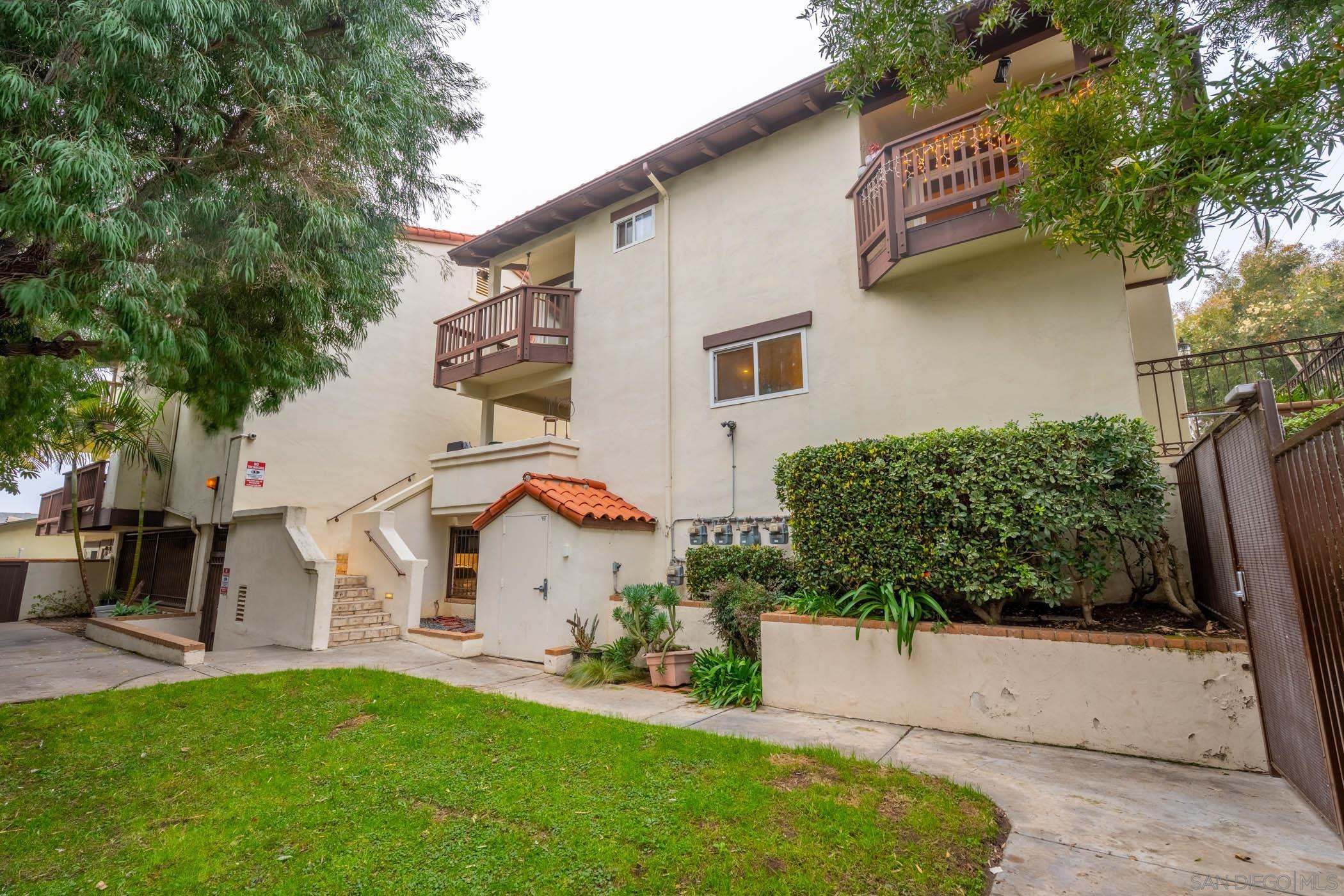 Detail Gallery Image 28 of 40 For 175  Maple Ave  #4,  Carlsbad,  CA 92008 - 2 Beds | 2/1 Baths