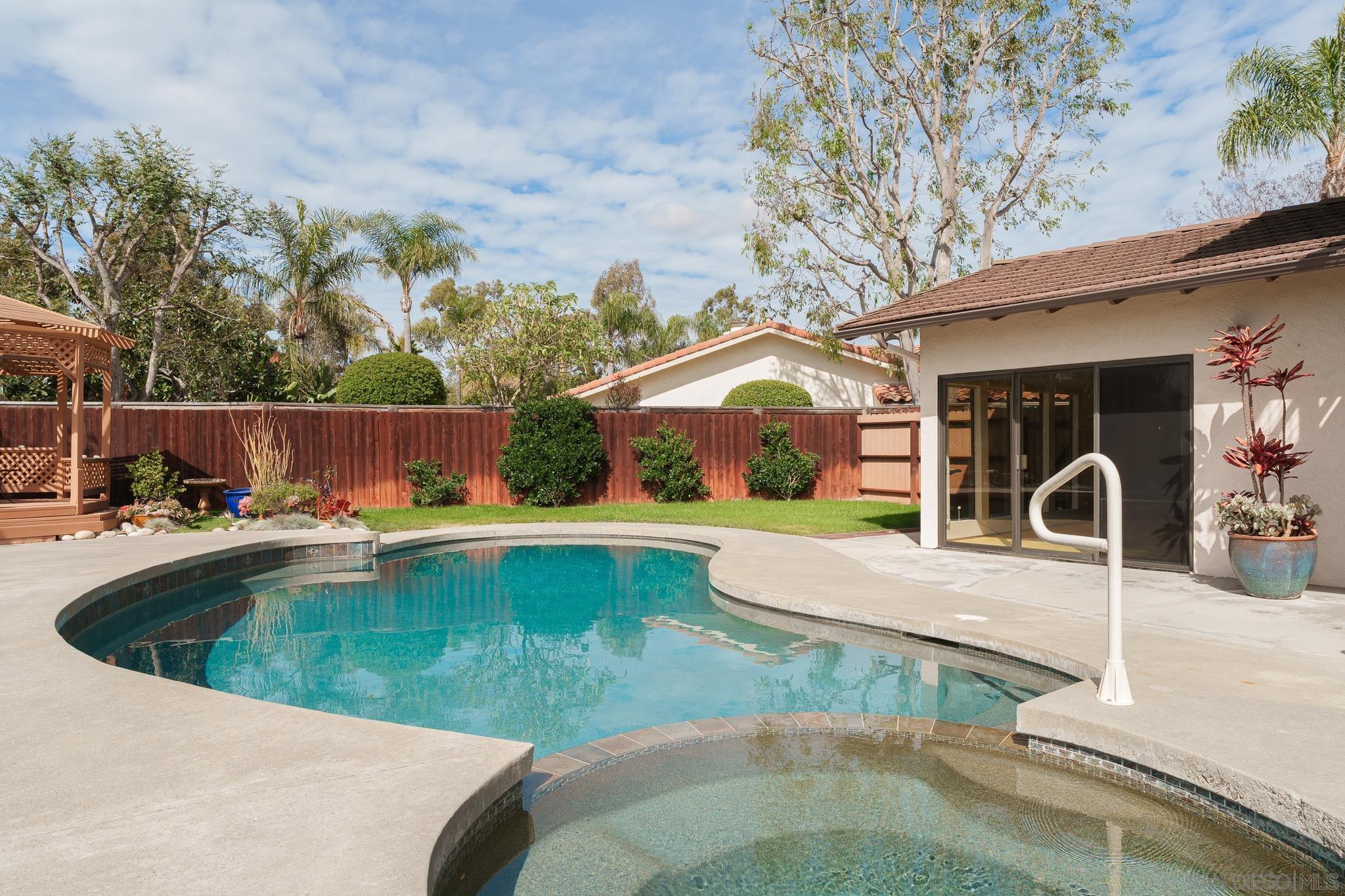 Detail Gallery Image 36 of 44 For 2712  Mateo Pl, Carlsbad,  CA 92009 - 3 Beds | 2/1 Baths