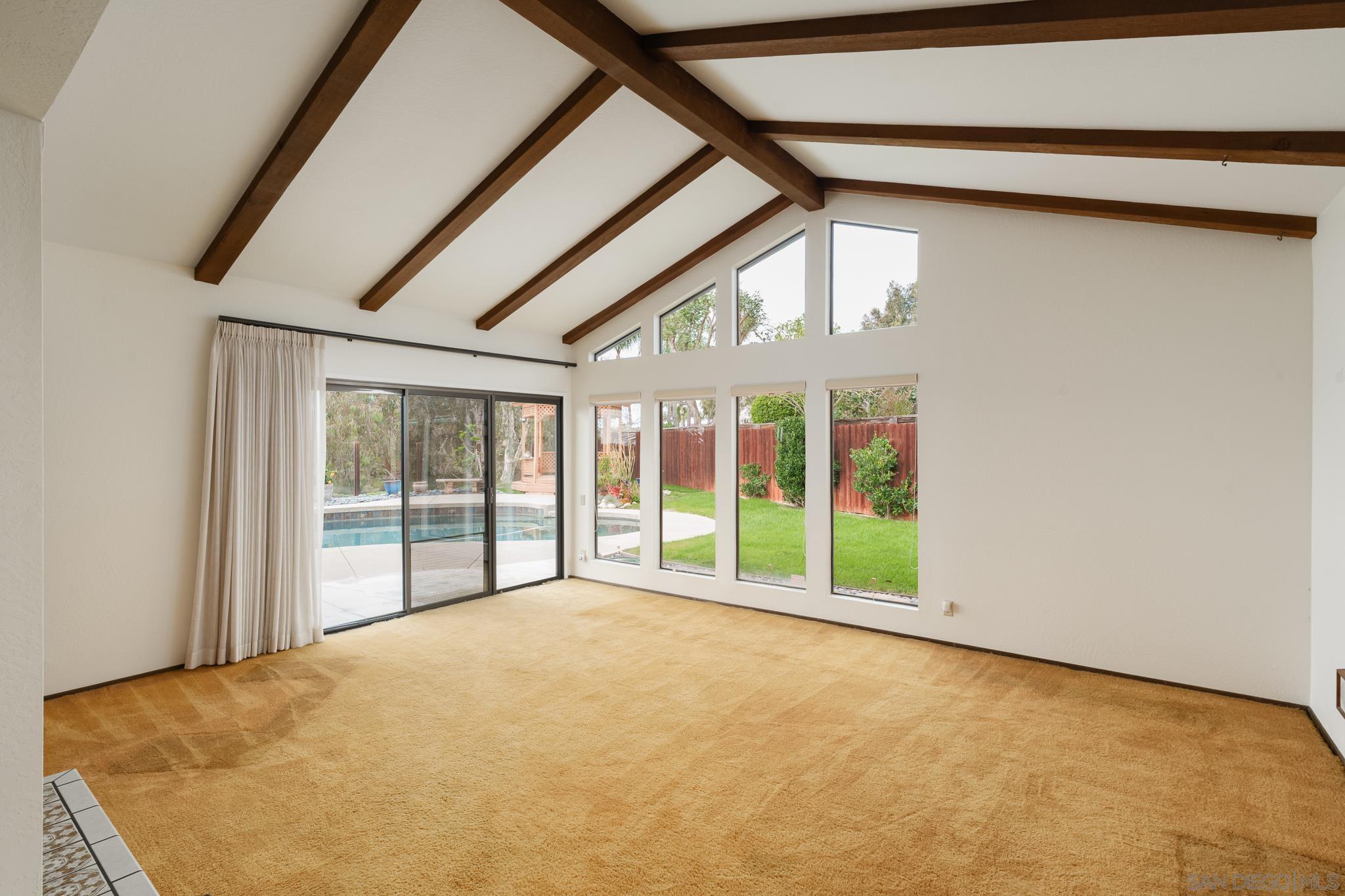 Detail Gallery Image 5 of 44 For 2712  Mateo Pl, Carlsbad,  CA 92009 - 3 Beds | 2/1 Baths