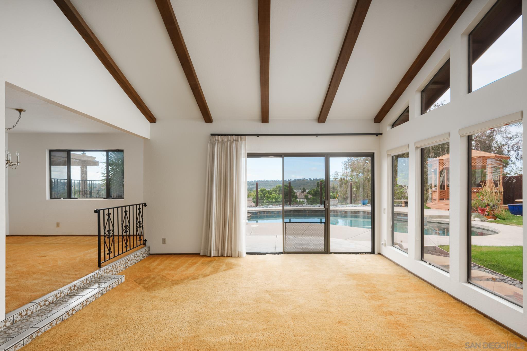 Detail Gallery Image 10 of 44 For 2712  Mateo Pl, Carlsbad,  CA 92009 - 3 Beds | 2/1 Baths