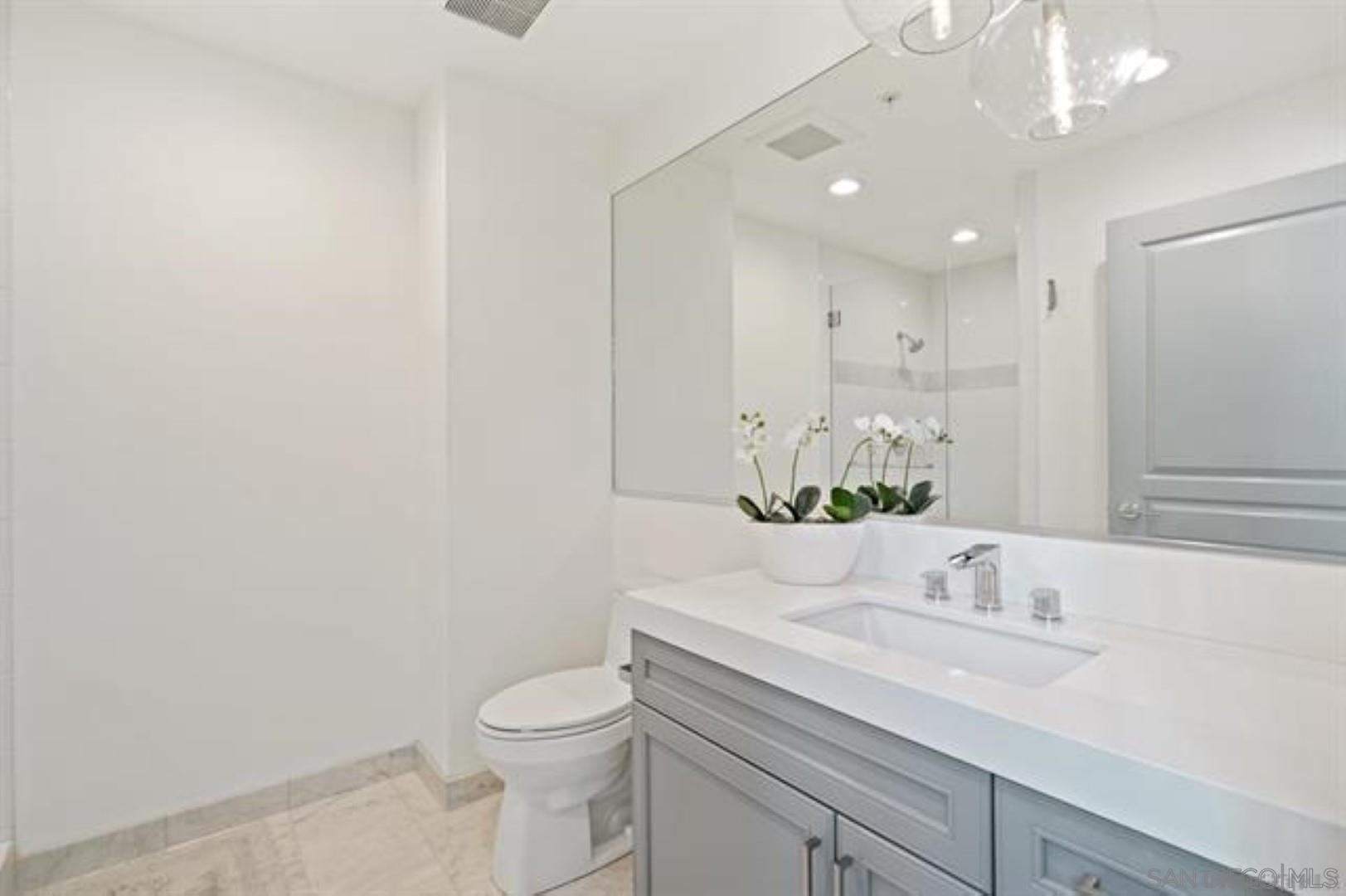 Detail Gallery Image 24 of 42 For 160 W Island Ave, San Diego,  CA 92101 - 3 Beds | 2/1 Baths