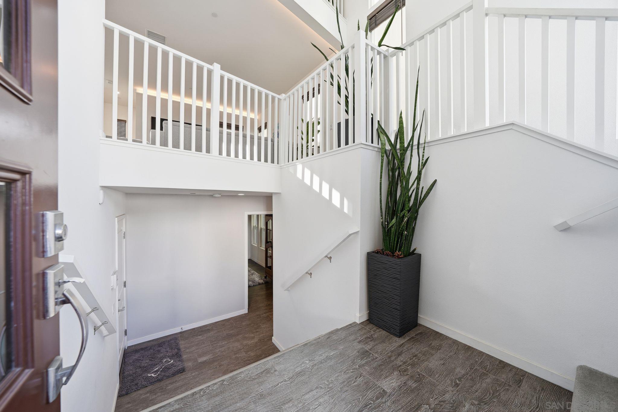 Detail Gallery Image 15 of 55 For 8337  Summit Way, San Diego,  CA 92108 - 3 Beds | 3/1 Baths