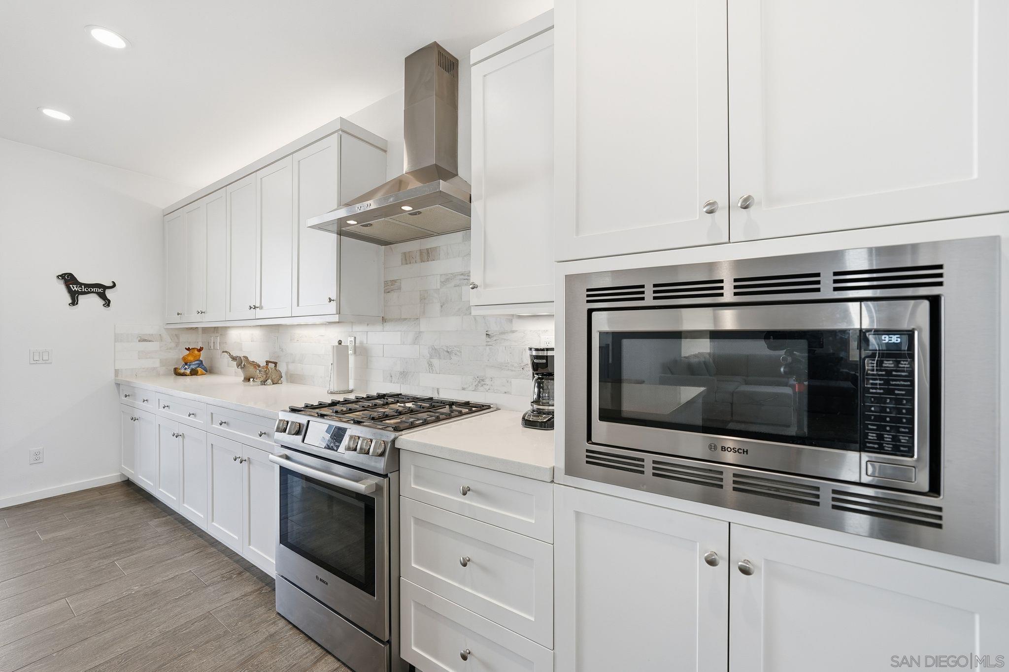 Detail Gallery Image 36 of 55 For 8337  Summit Way, San Diego,  CA 92108 - 3 Beds | 3/1 Baths