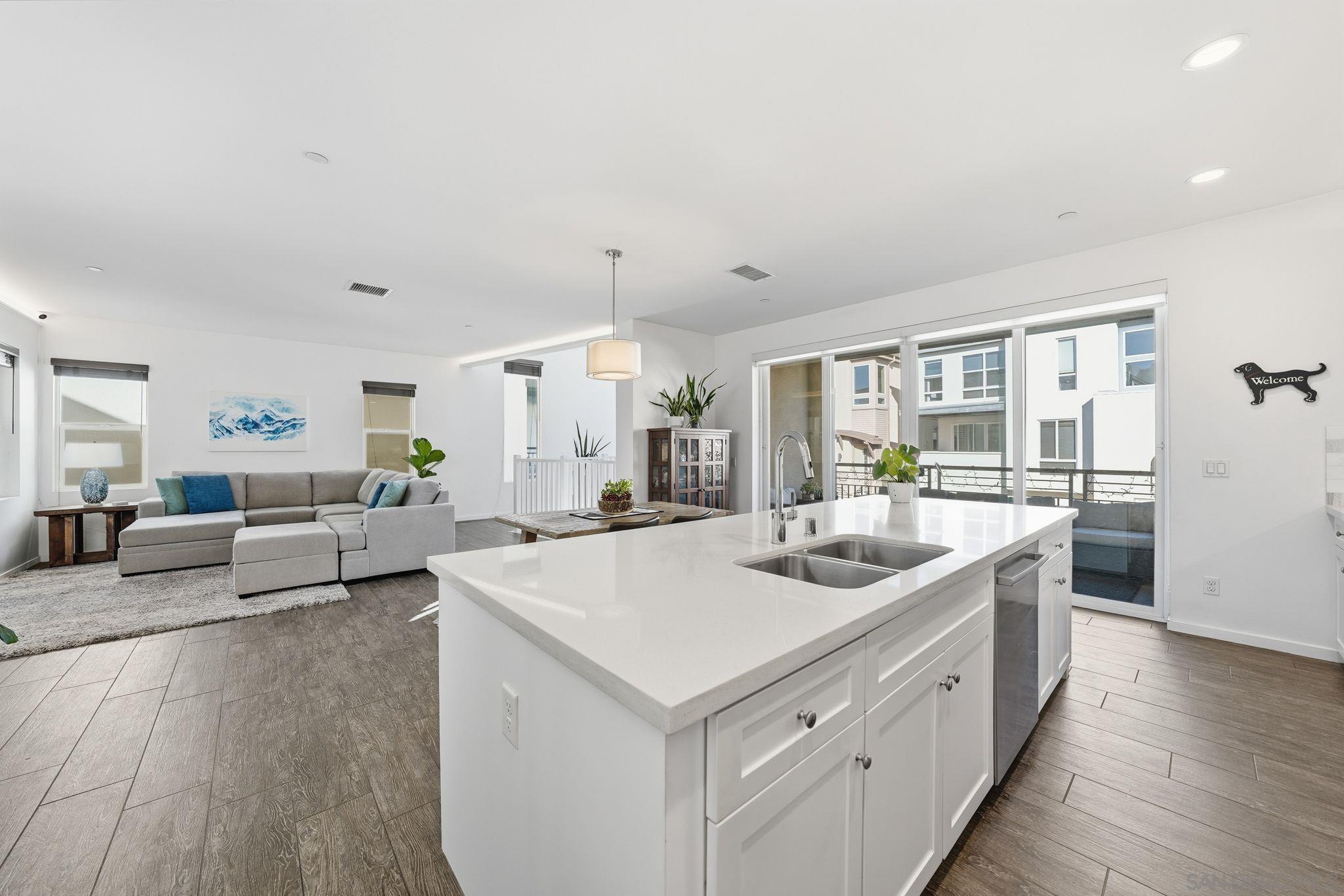 Detail Gallery Image 45 of 55 For 8337  Summit Way, San Diego,  CA 92108 - 3 Beds | 3/1 Baths