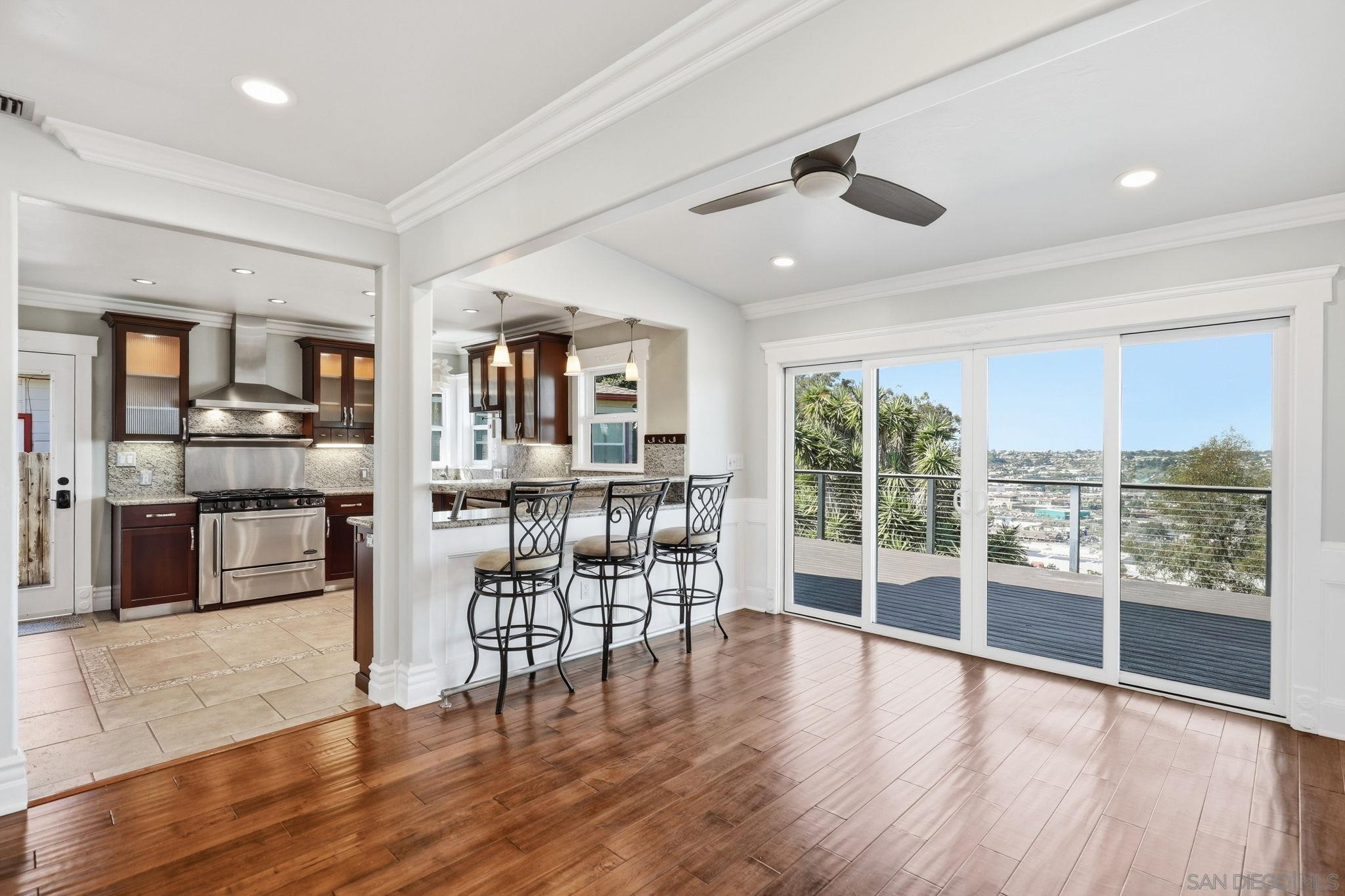 Detail Gallery Image 19 of 51 For 1756  Mission Cliff Dr, San Diego,  CA 92116 - 3 Beds | 2 Baths