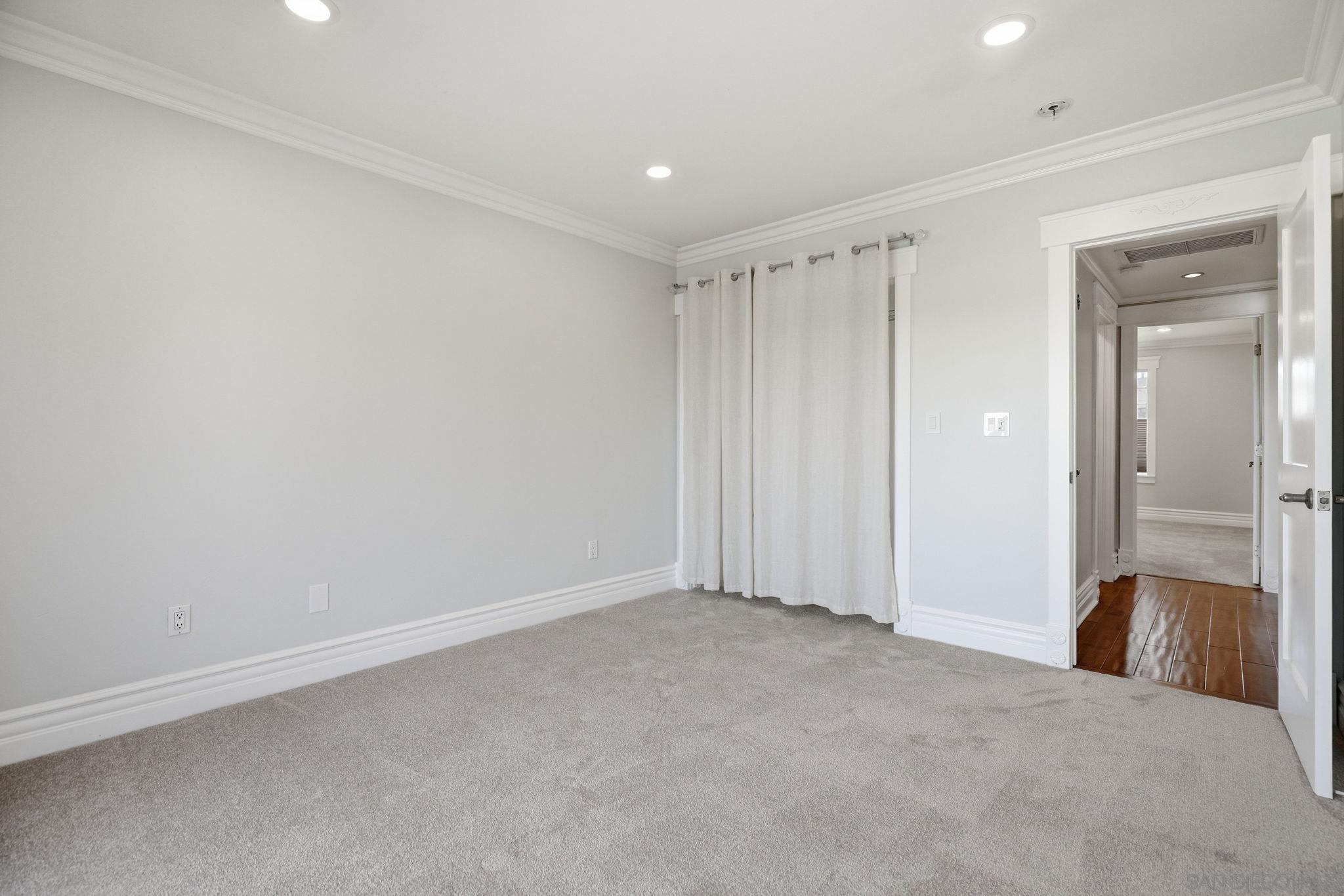 Detail Gallery Image 30 of 51 For 1756  Mission Cliff Dr, San Diego,  CA 92116 - 3 Beds | 2 Baths