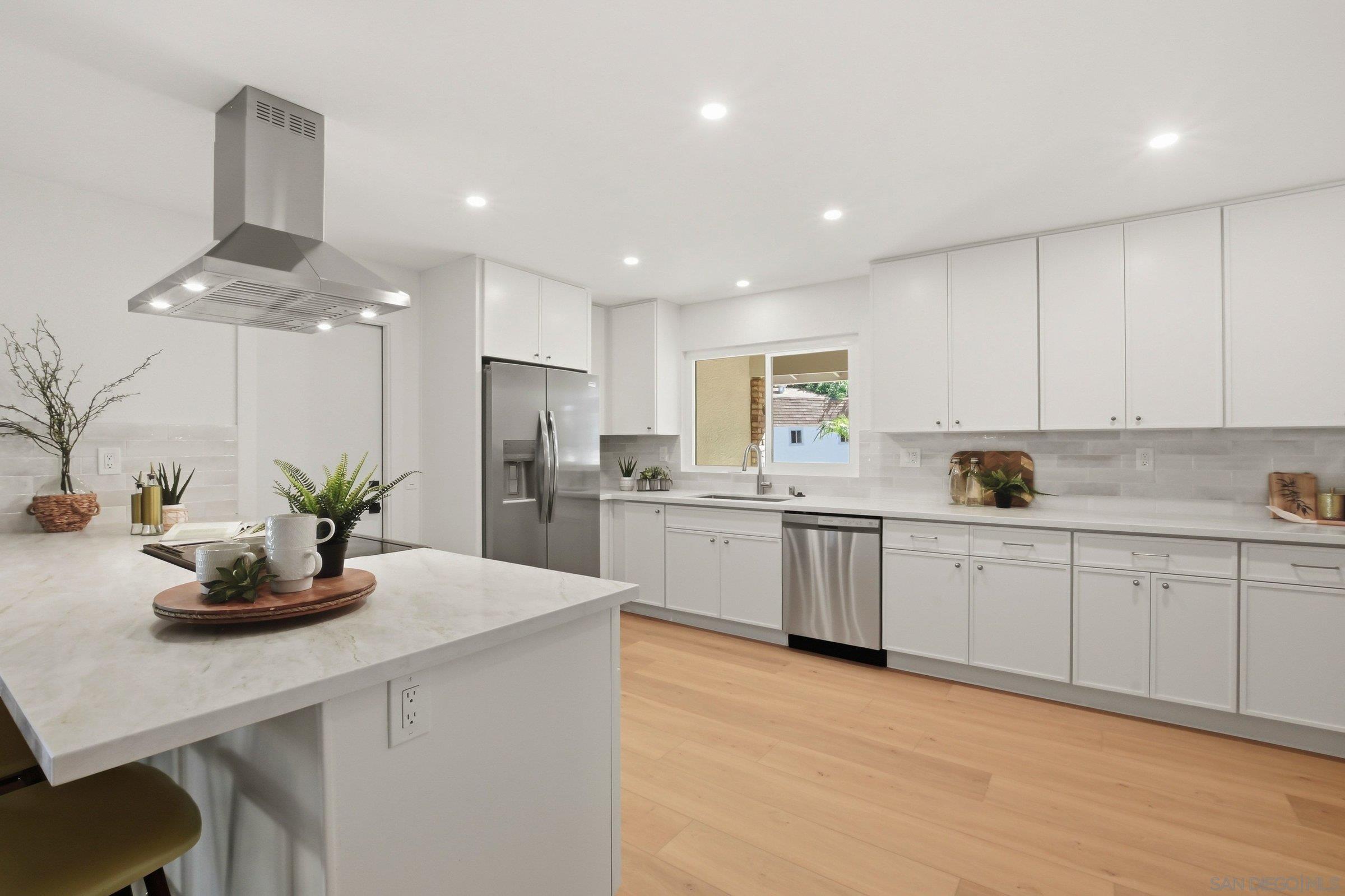 Front Image Thumbnail for SD260004719