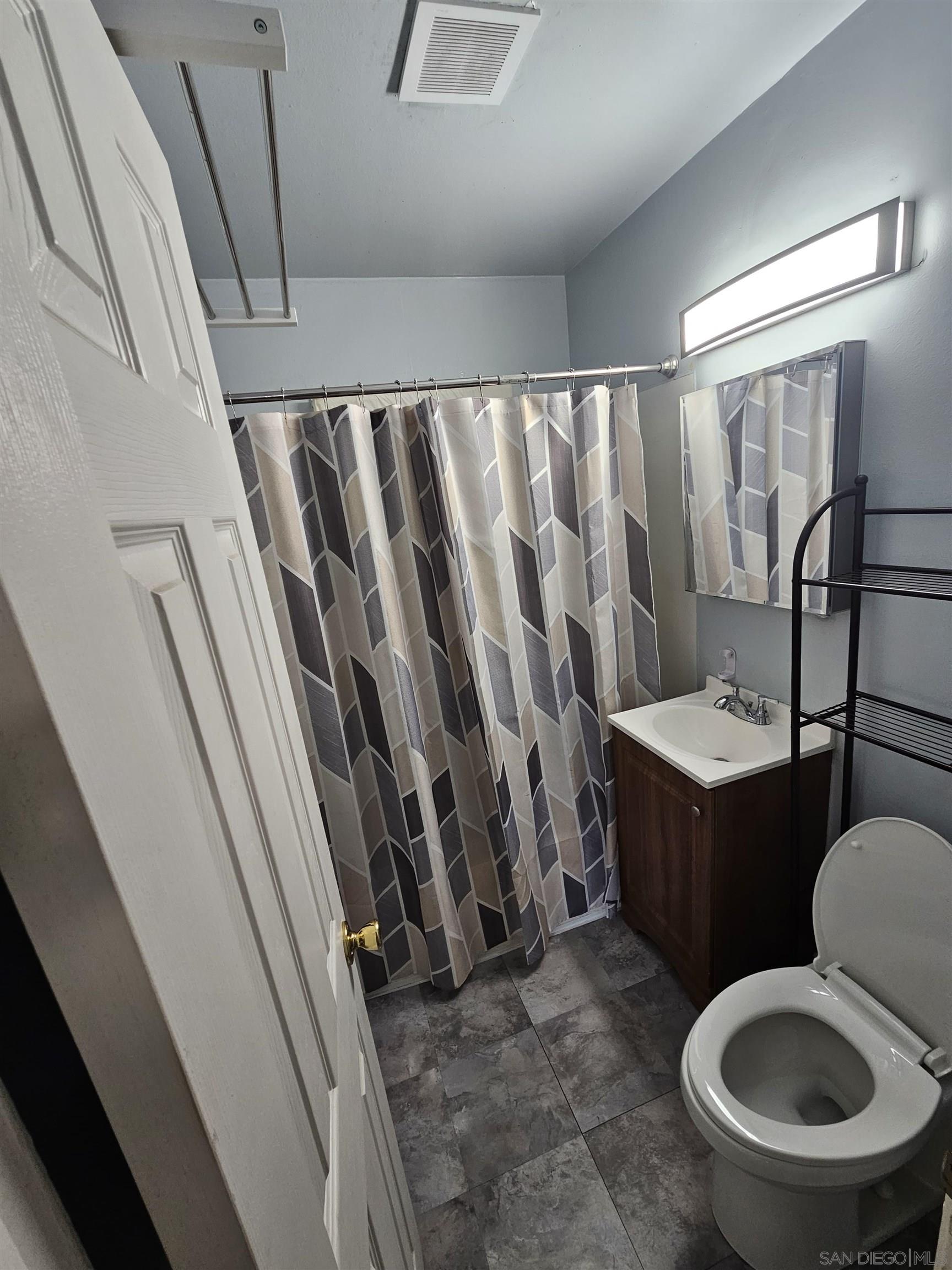 Detail Gallery Image 14 of 36 For 224  53rd, San Diego,  CA 92114 - 2 Beds | 1 Baths