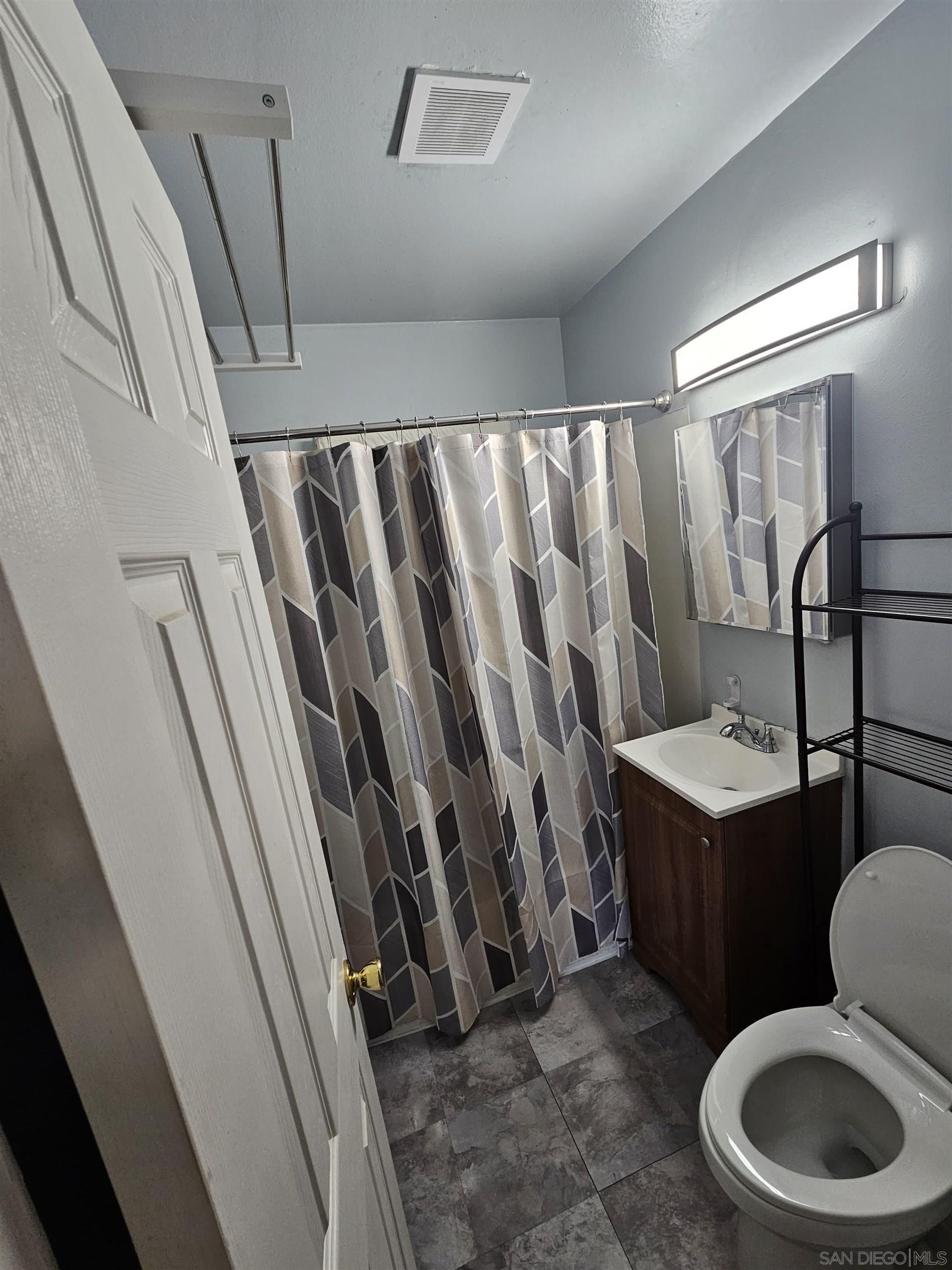 Detail Gallery Image 33 of 36 For 224  53rd, San Diego,  CA 92114 - 2 Beds | 1 Baths