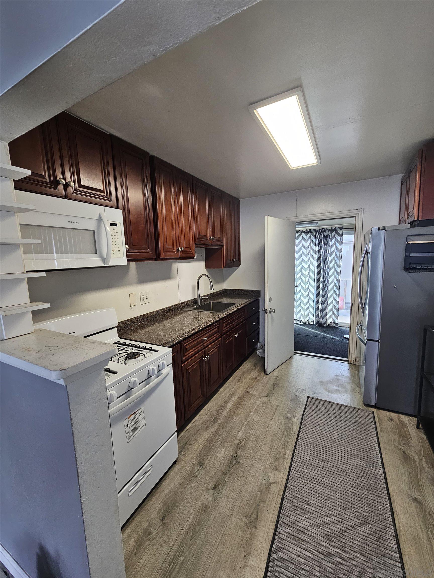 Detail Gallery Image 10 of 36 For 224  53rd, San Diego,  CA 92114 - 2 Beds | 1 Baths