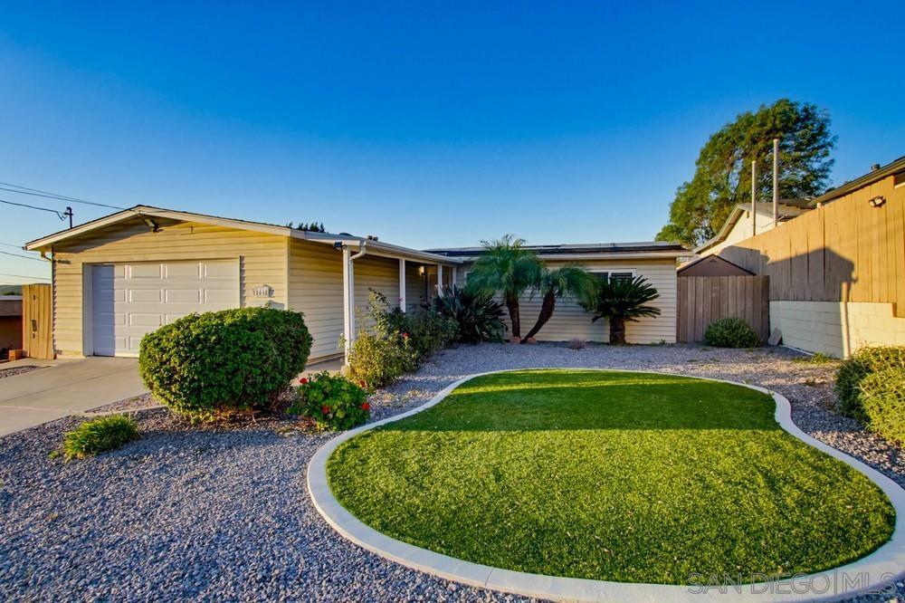 Detail Gallery Image 2 of 46 For 11038  Larkridge St, Santee,  CA 92071 - 3 Beds | 2 Baths