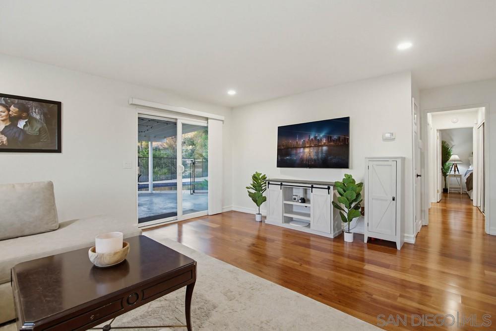 Detail Gallery Image 8 of 46 For 11038  Larkridge St, Santee,  CA 92071 - 3 Beds | 2 Baths