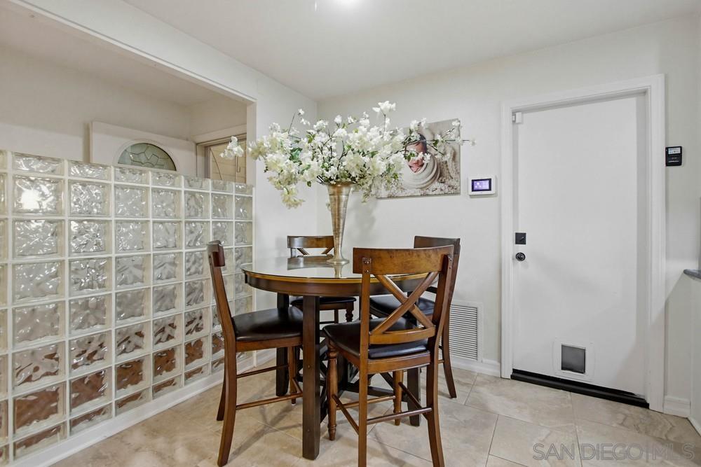 Detail Gallery Image 9 of 46 For 11038  Larkridge St, Santee,  CA 92071 - 3 Beds | 2 Baths