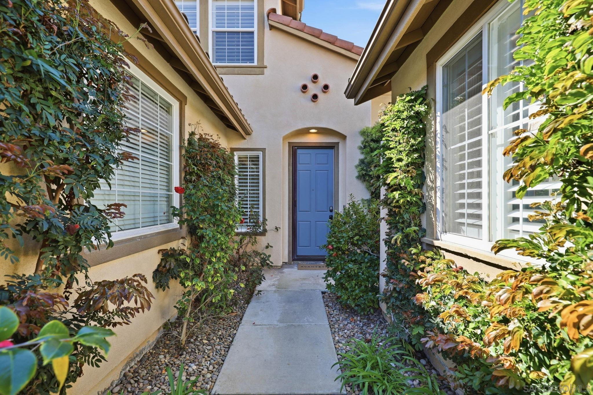 Detail Gallery Image 2 of 62 For 13248  Deer Canyon Place, San Diego,  CA 92129 - 5 Beds | 3 Baths