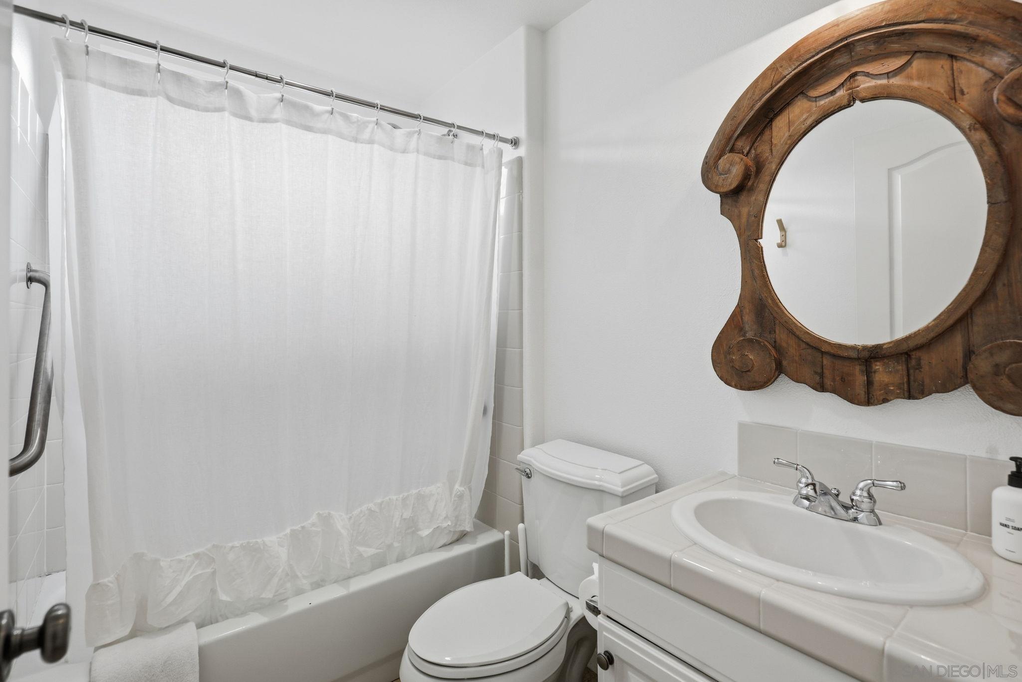 Detail Gallery Image 32 of 62 For 13248  Deer Canyon Place, San Diego,  CA 92129 - 5 Beds | 3 Baths