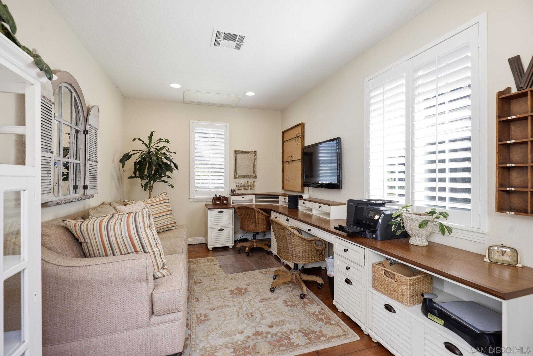 Detail Gallery Image 36 of 62 For 13248  Deer Canyon Place, San Diego,  CA 92129 - 5 Beds | 3 Baths