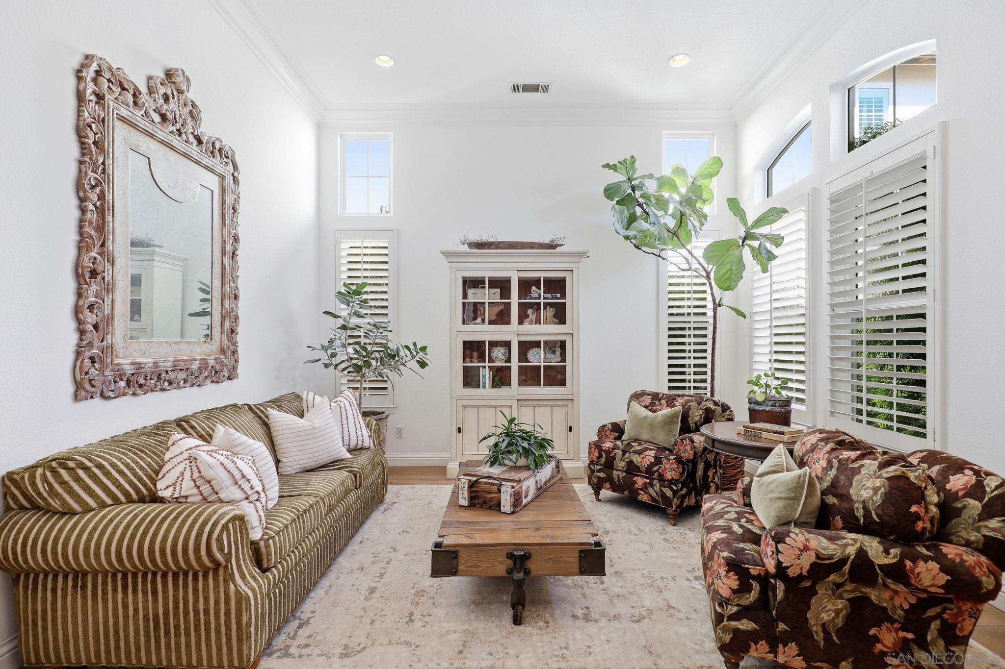 Detail Gallery Image 6 of 62 For 13248  Deer Canyon Place, San Diego,  CA 92129 - 5 Beds | 3 Baths