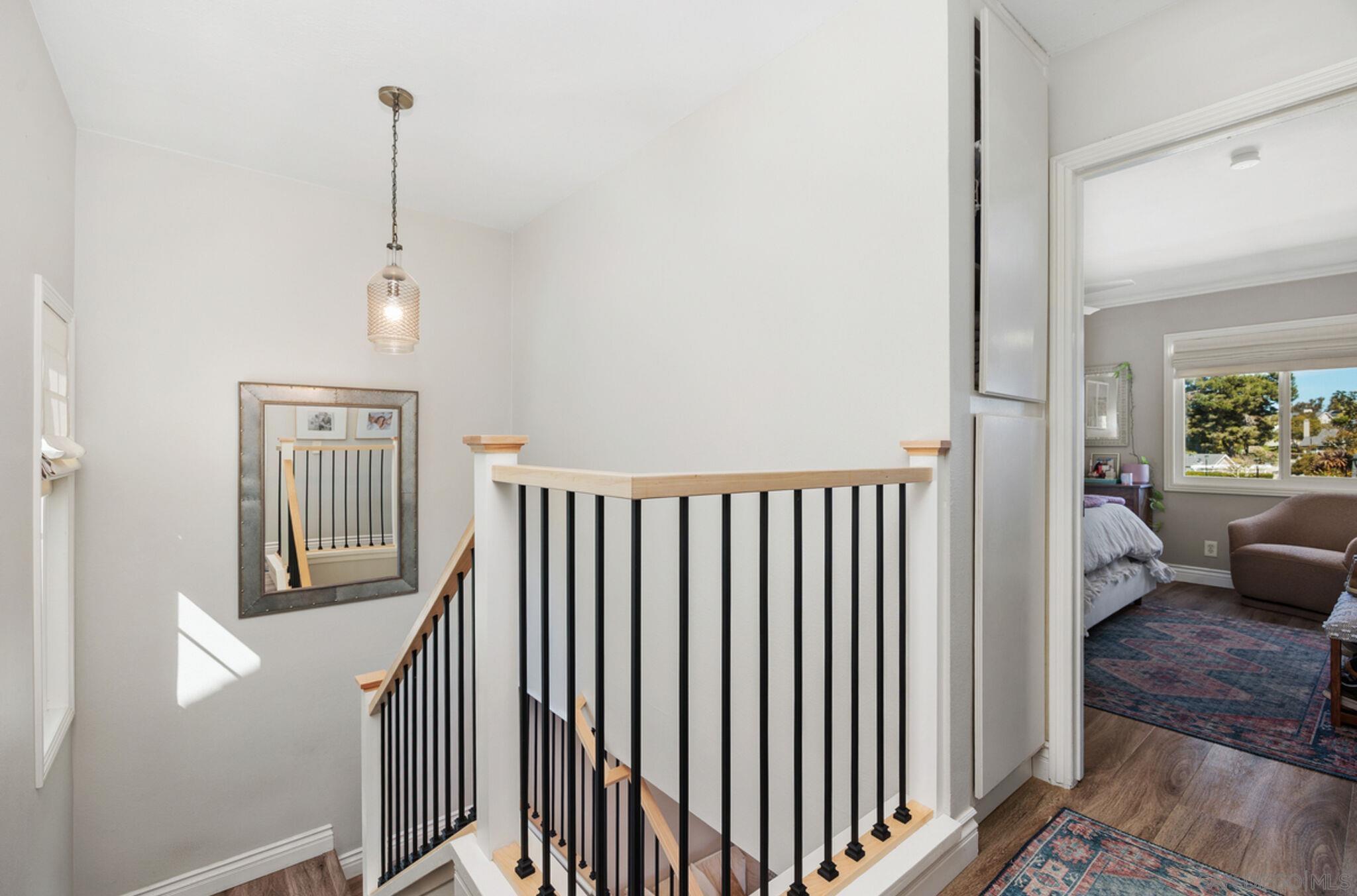 Detail Gallery Image 16 of 30 For 1971  Azure Way, Encinitas,  CA 92024 - 2 Beds | 2/1 Baths