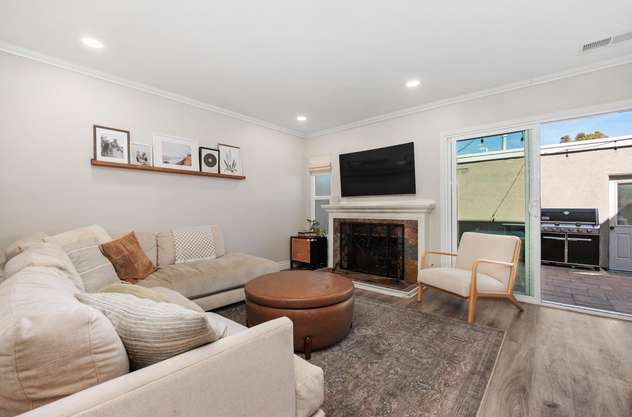 Detail Gallery Image 6 of 30 For 1971  Azure Way, Encinitas,  CA 92024 - 2 Beds | 2/1 Baths