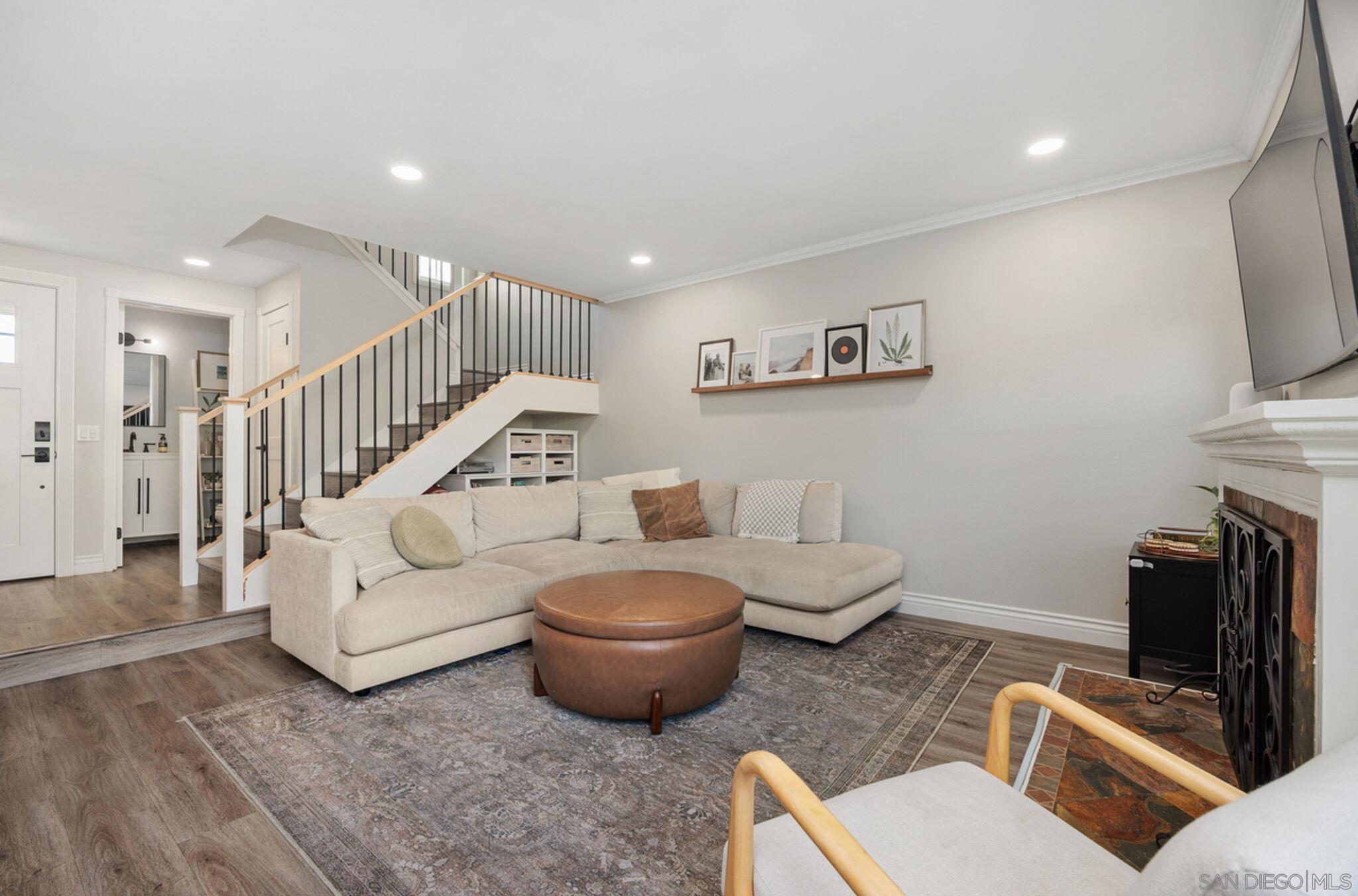 Detail Gallery Image 7 of 30 For 1971  Azure Way, Encinitas,  CA 92024 - 2 Beds | 2/1 Baths