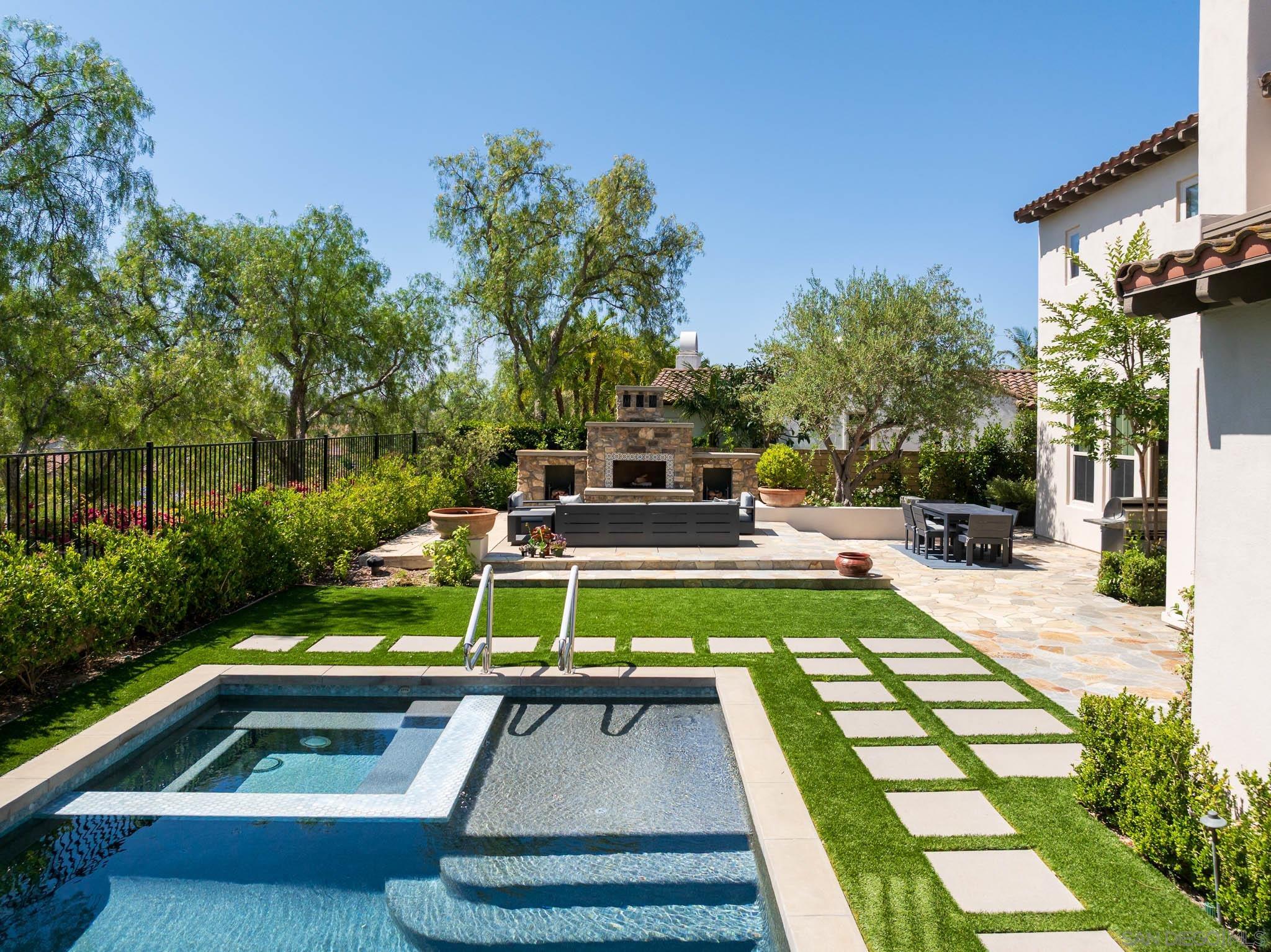 Front Image Thumbnail for SD260004726