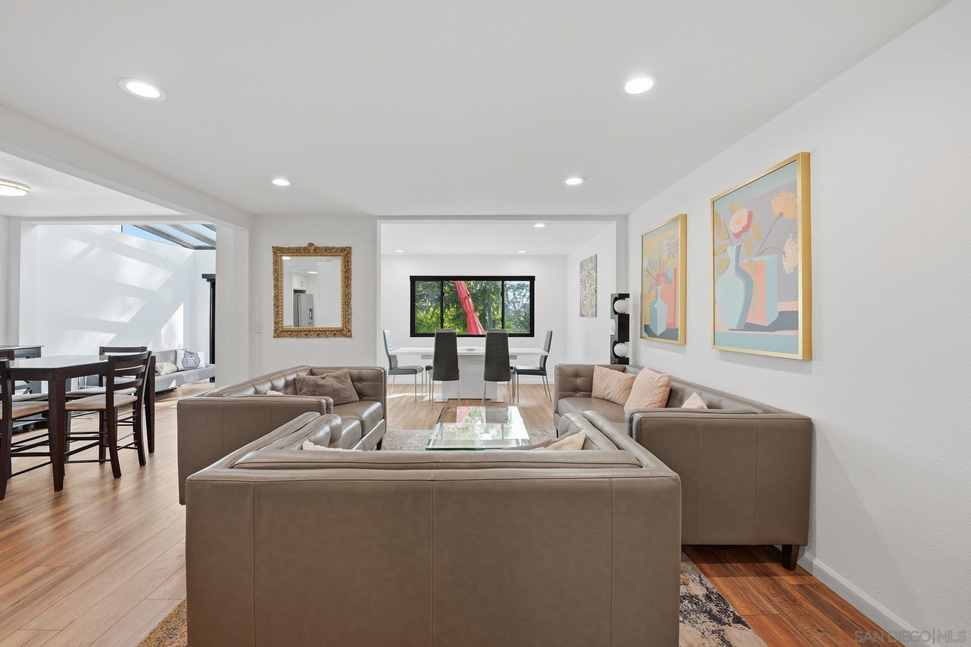 Front Image Thumbnail for SD260004727