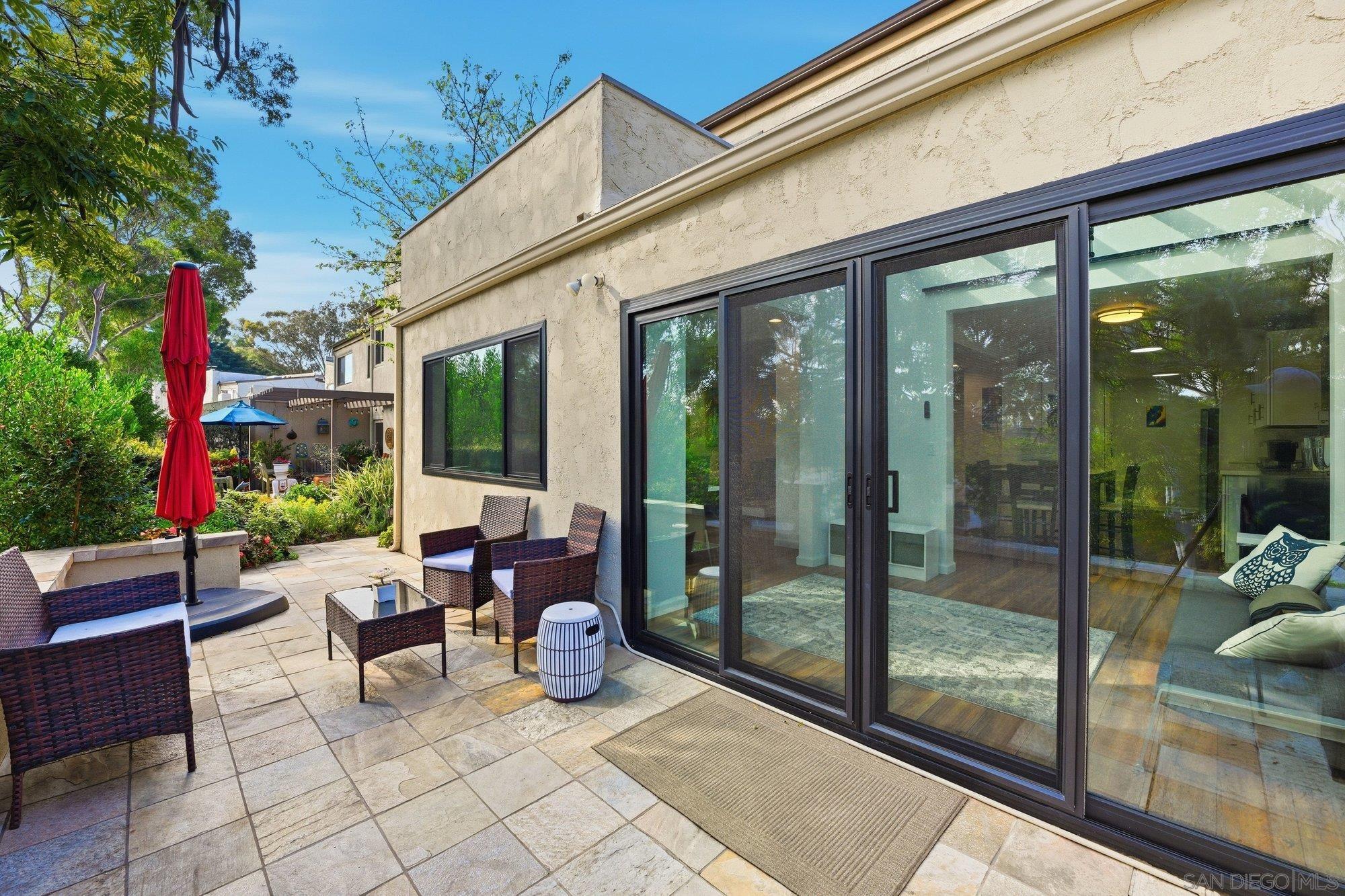 Detail Gallery Image 32 of 45 For 8963  Caminito Fresco, La Jolla,  CA 92037 - 4 Beds | 2/1 Baths