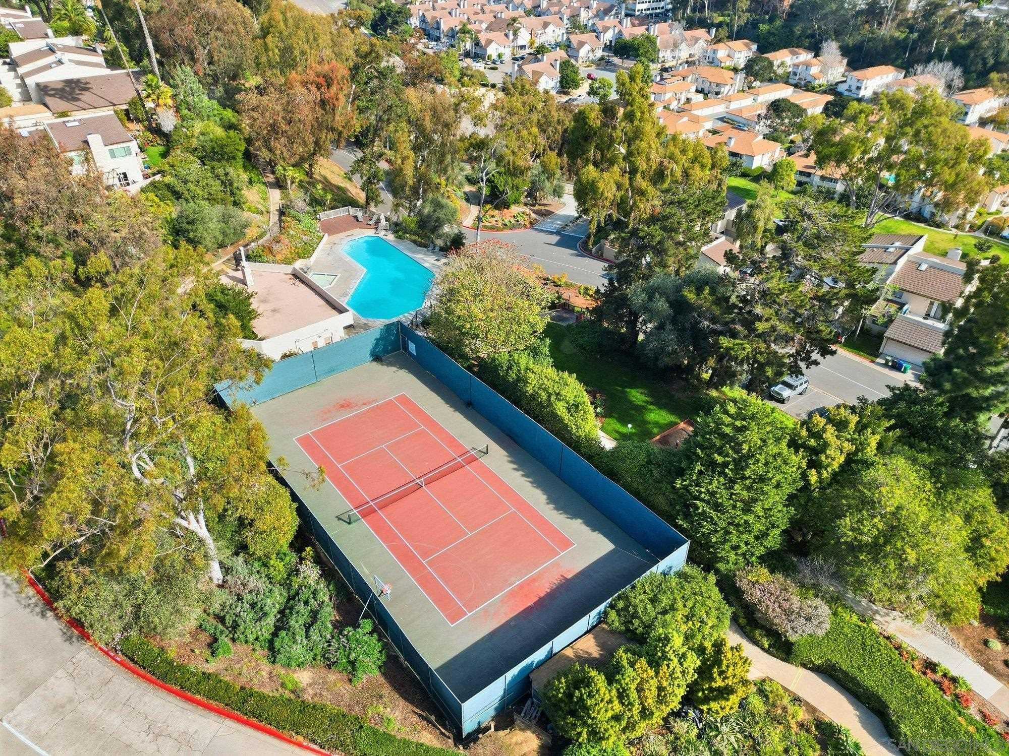 Detail Gallery Image 43 of 45 For 8963  Caminito Fresco, La Jolla,  CA 92037 - 4 Beds | 2/1 Baths