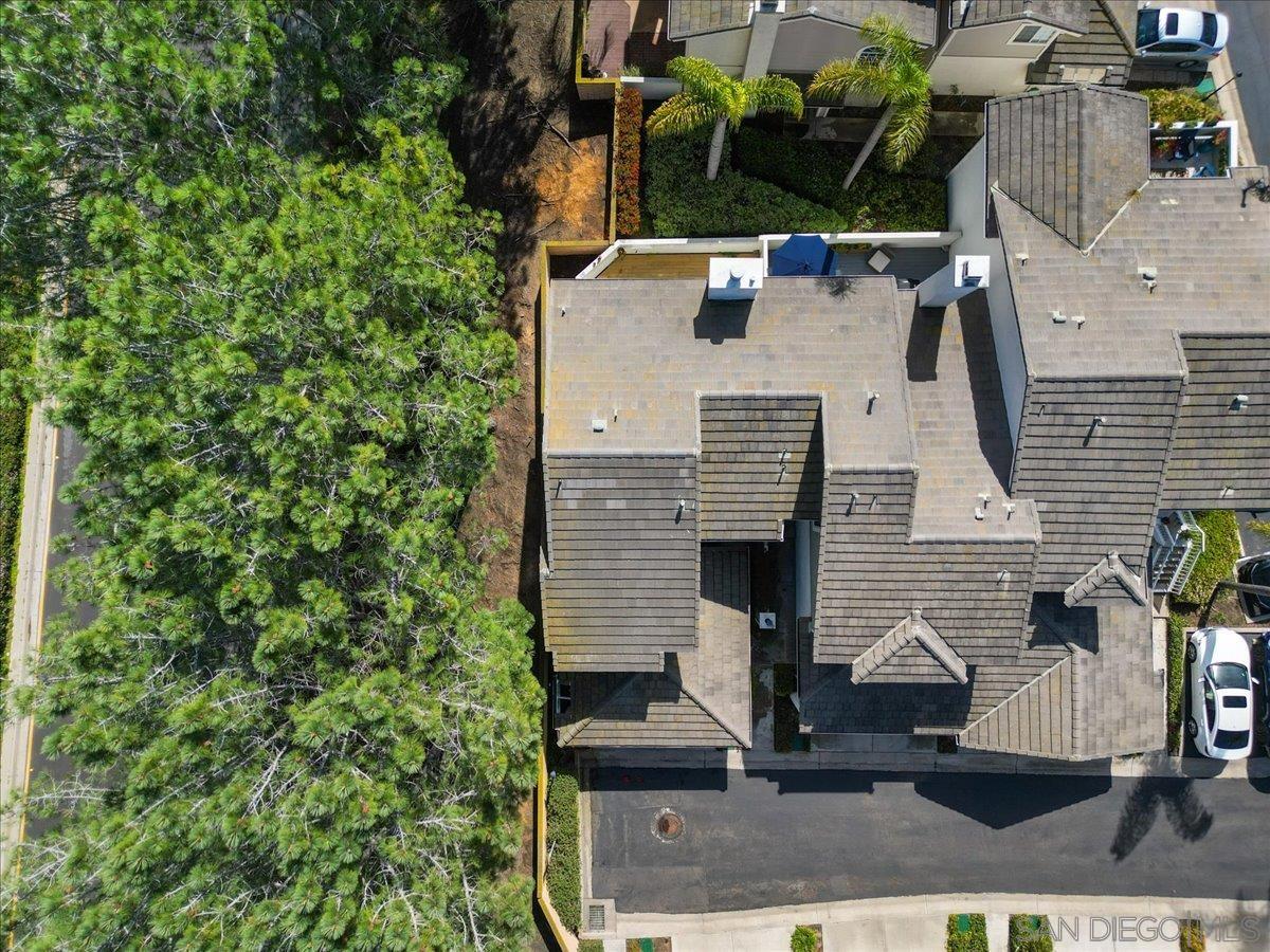 Detail Gallery Image 22 of 25 For 13527  Tiverton Rd, San Diego,  CA 92130 - 2 Beds | 2/1 Baths