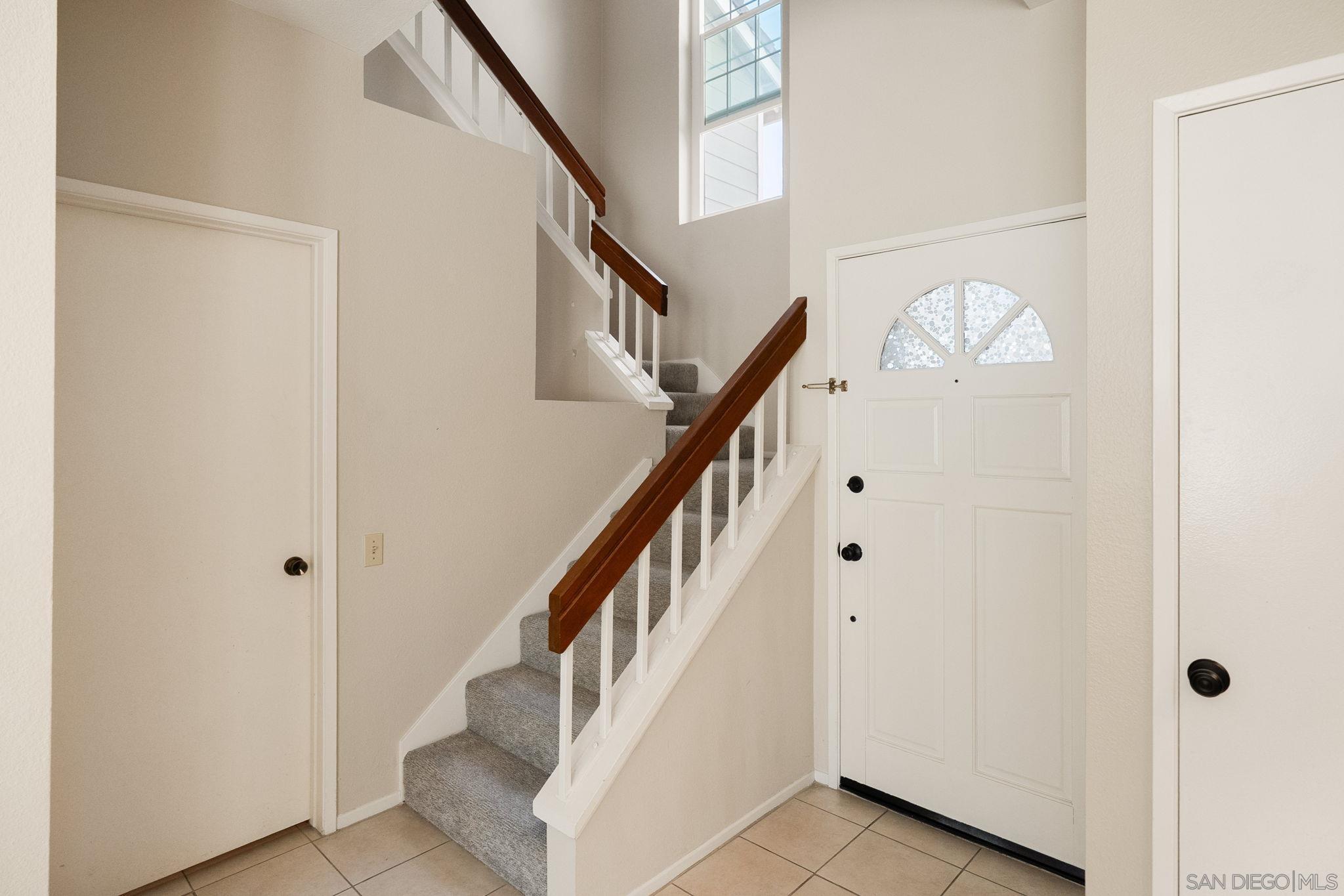 Detail Gallery Image 10 of 25 For 13527  Tiverton Rd, San Diego,  CA 92130 - 2 Beds | 2/1 Baths