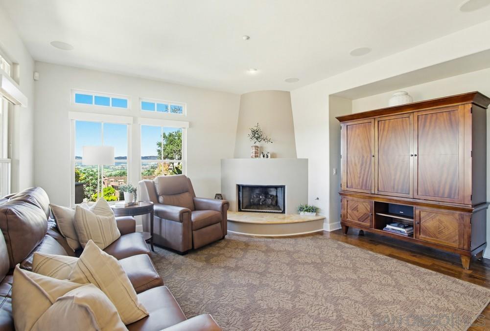 Detail Gallery Image 16 of 75 For 7970  Entrada De Luz E, San Diego,  CA 92127 - 3 Beds | 3 Baths