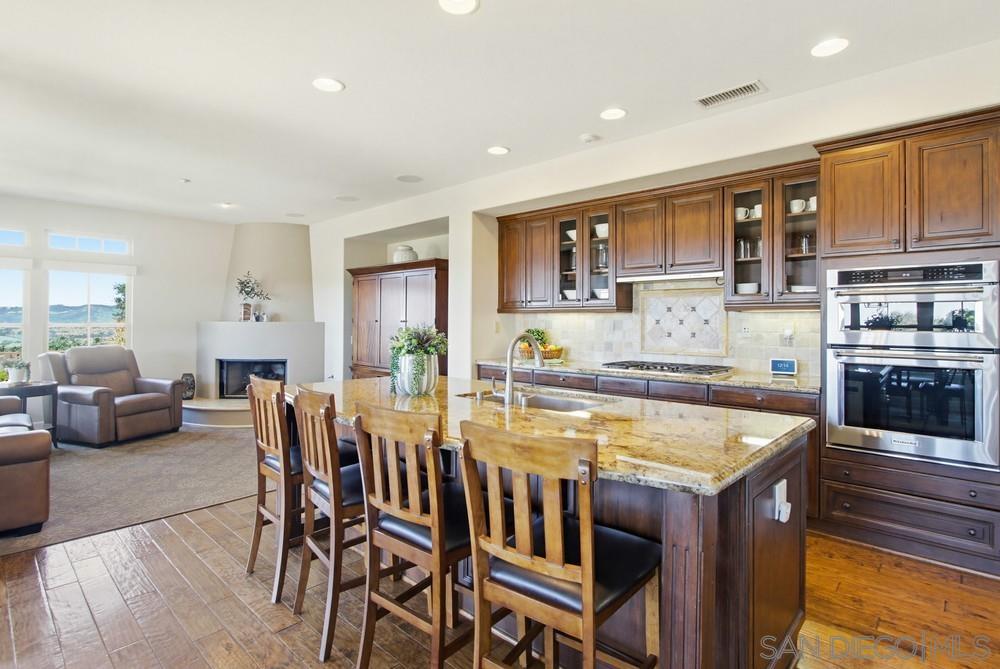 Detail Gallery Image 24 of 75 For 7970  Entrada De Luz E, San Diego,  CA 92127 - 3 Beds | 3 Baths