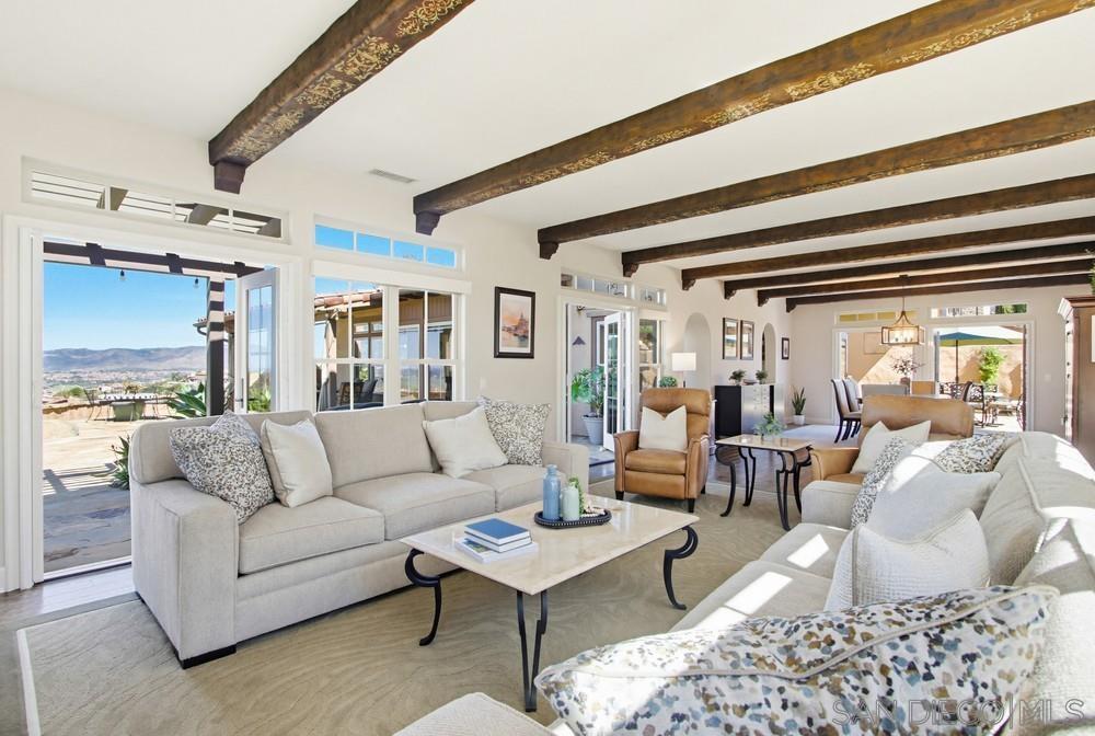 Detail Gallery Image 10 of 75 For 7970  Entrada De Luz E, San Diego,  CA 92127 - 3 Beds | 3 Baths