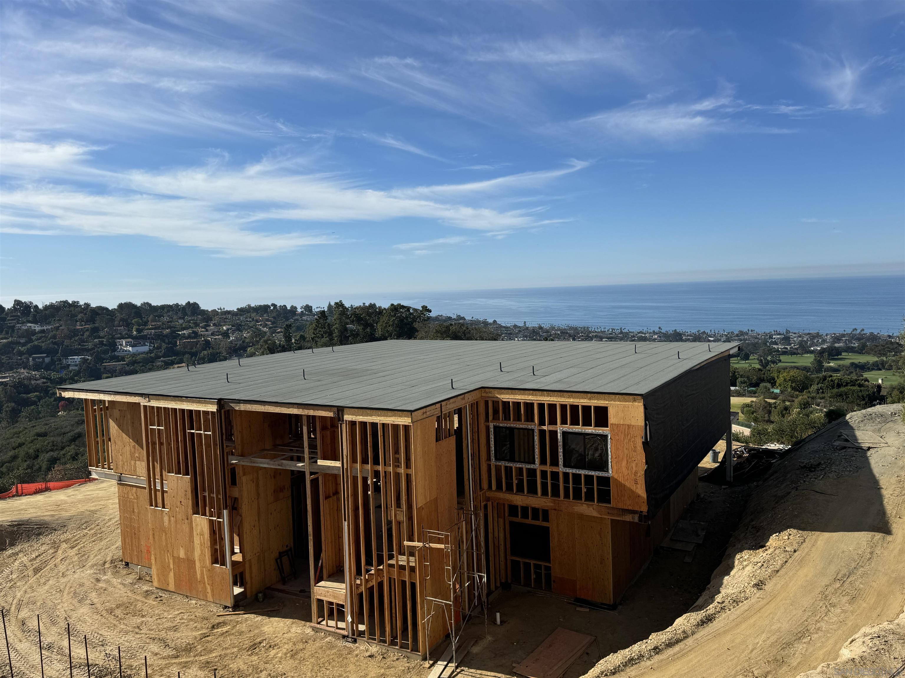 Detail Gallery Image 2 of 34 For 7111  Encelia, La Jolla,  CA 92037 - 5 Beds | 5/2 Baths