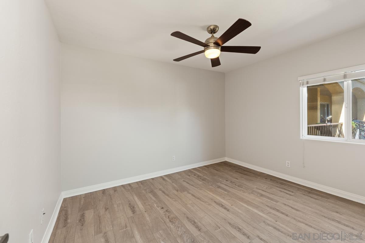 Detail Gallery Image 11 of 32 For 1915  Emerald St  #F,  San Diego,  CA 92109 - 2 Beds | 2 Baths