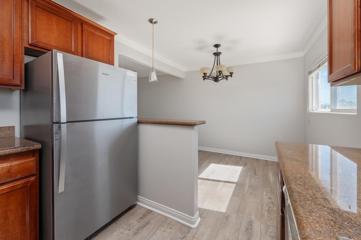 Detail Gallery Image 7 of 32 For 1915  Emerald St  #F,  San Diego,  CA 92109 - 2 Beds | 2 Baths