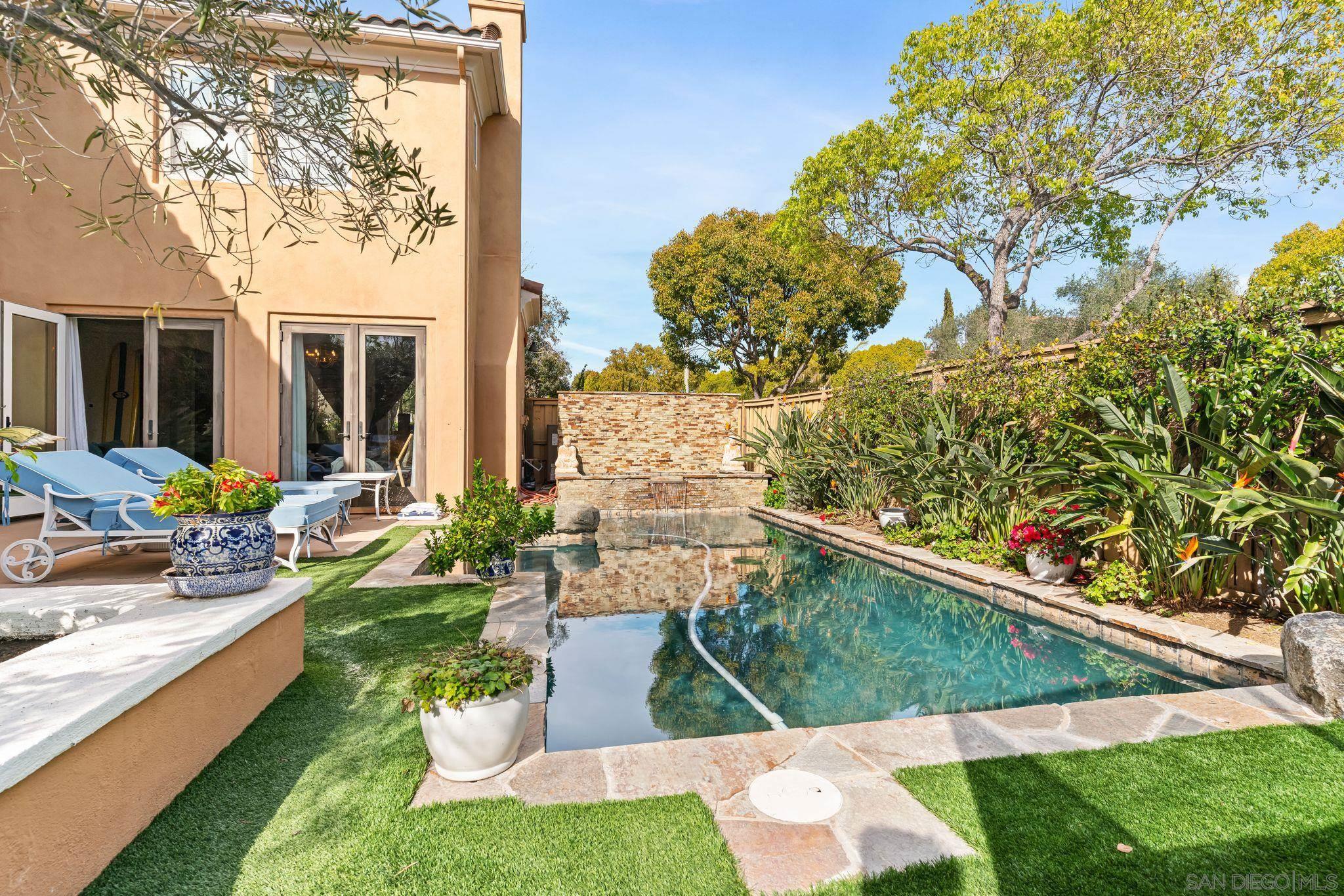 Front Image Thumbnail for SD260004743