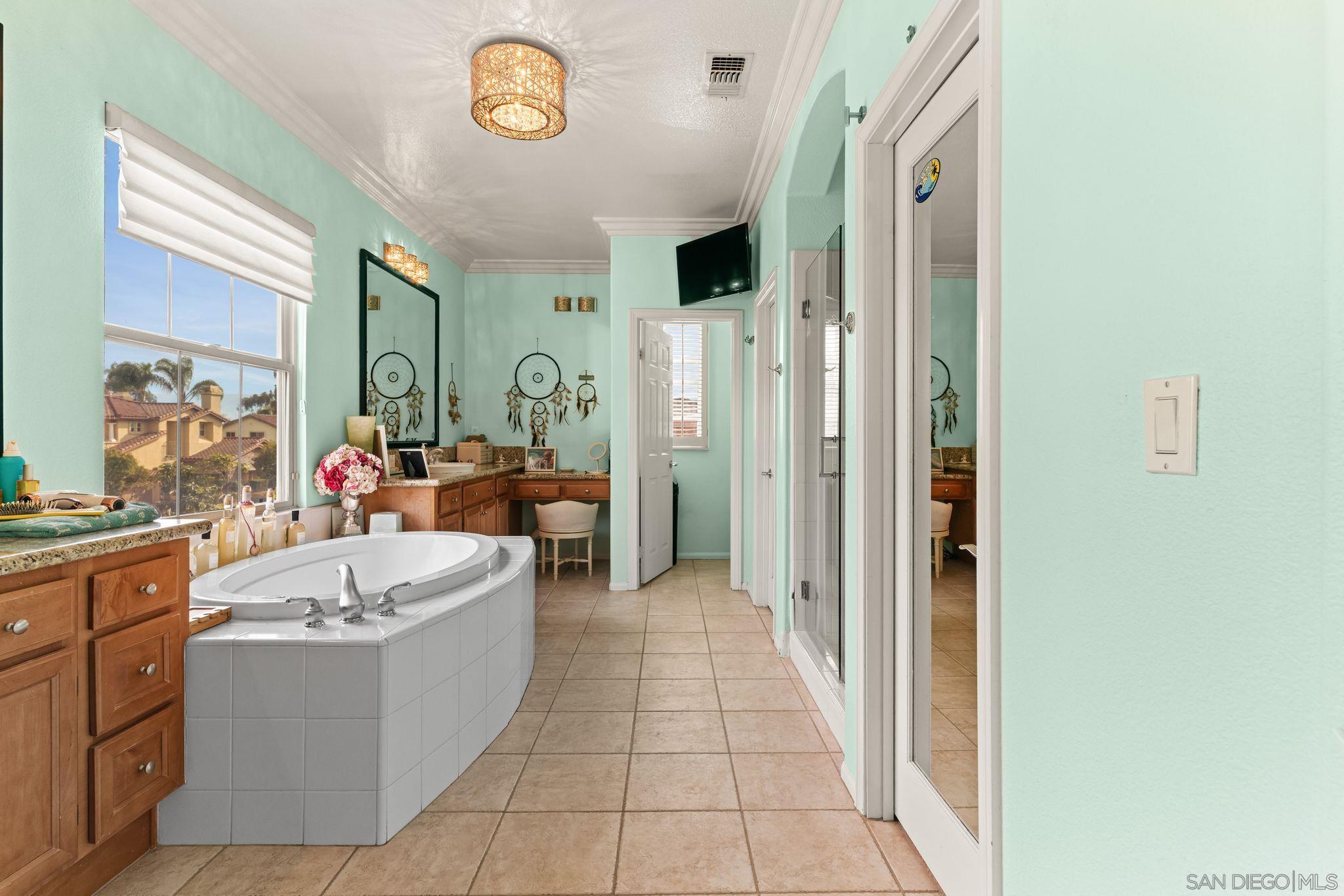 Detail Gallery Image 15 of 49 For 7714  Concerto Lane, San Diego,  CA 92127 - 4 Beds | 4 Baths