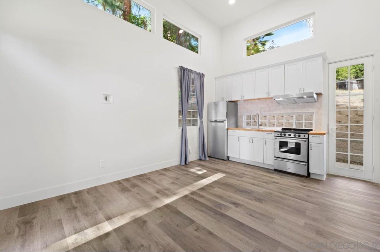 Detail Gallery Image 4 of 22 For 4428  68th St, La Mesa,  CA 91942 - 1 Beds | 1 Baths