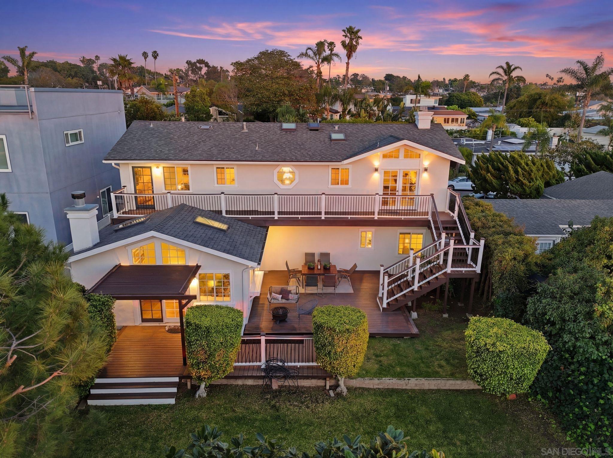 Detail Gallery Image 3 of 75 For 3240  Geronimo Ave, San Diego,  CA 92117 - 4 Beds | 3/1 Baths