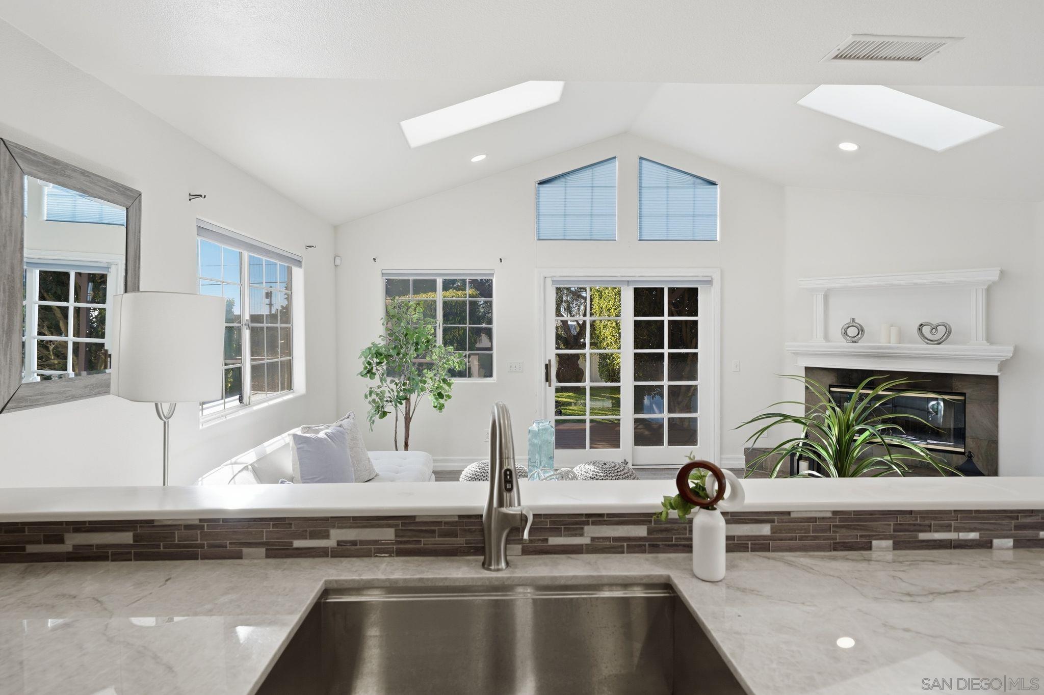 Detail Gallery Image 23 of 75 For 3240  Geronimo Ave, San Diego,  CA 92117 - 4 Beds | 3/1 Baths