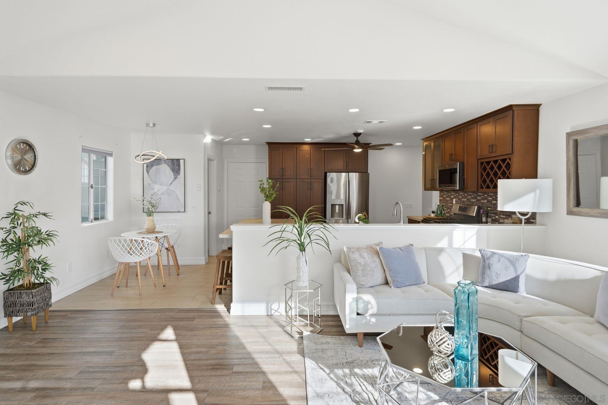 Detail Gallery Image 28 of 75 For 3240  Geronimo Ave, San Diego,  CA 92117 - 4 Beds | 3/1 Baths