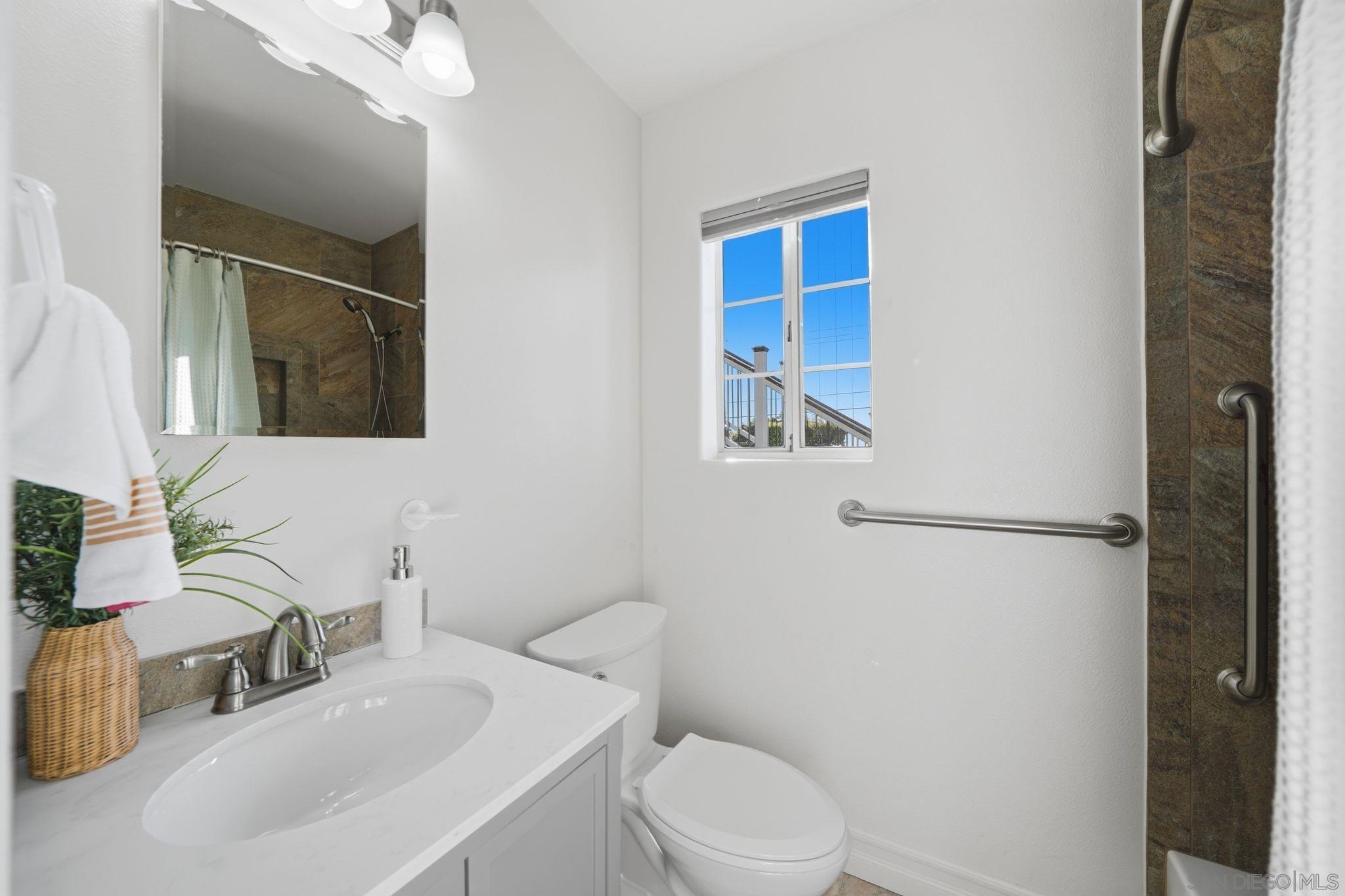 Detail Gallery Image 33 of 75 For 3240  Geronimo Ave, San Diego,  CA 92117 - 4 Beds | 3/1 Baths