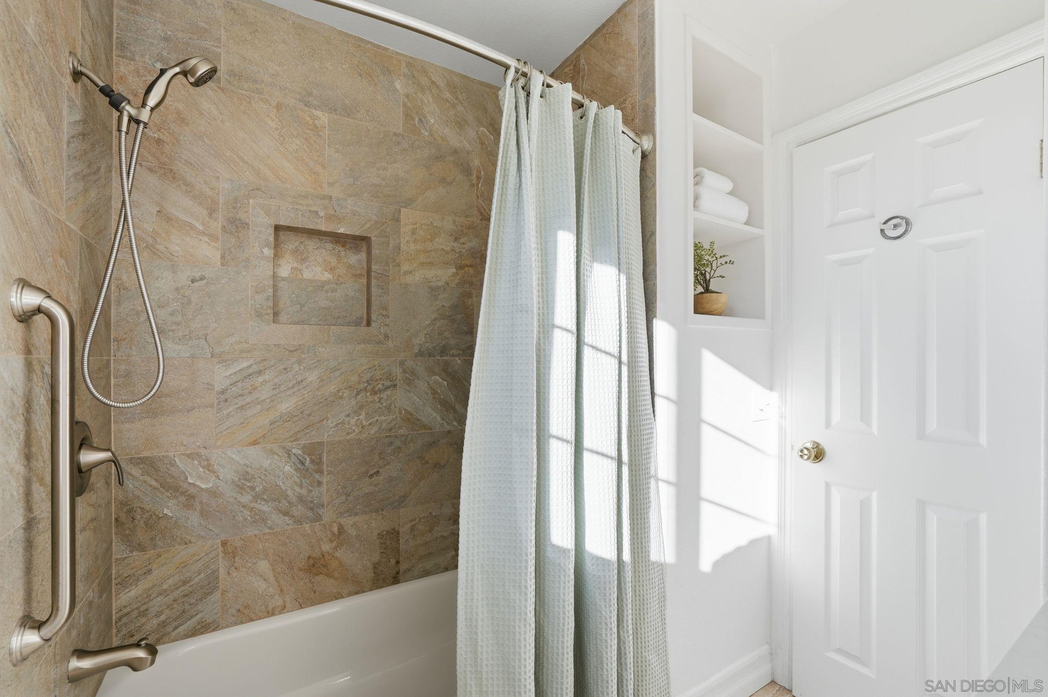 Detail Gallery Image 34 of 75 For 3240  Geronimo Ave, San Diego,  CA 92117 - 4 Beds | 3/1 Baths