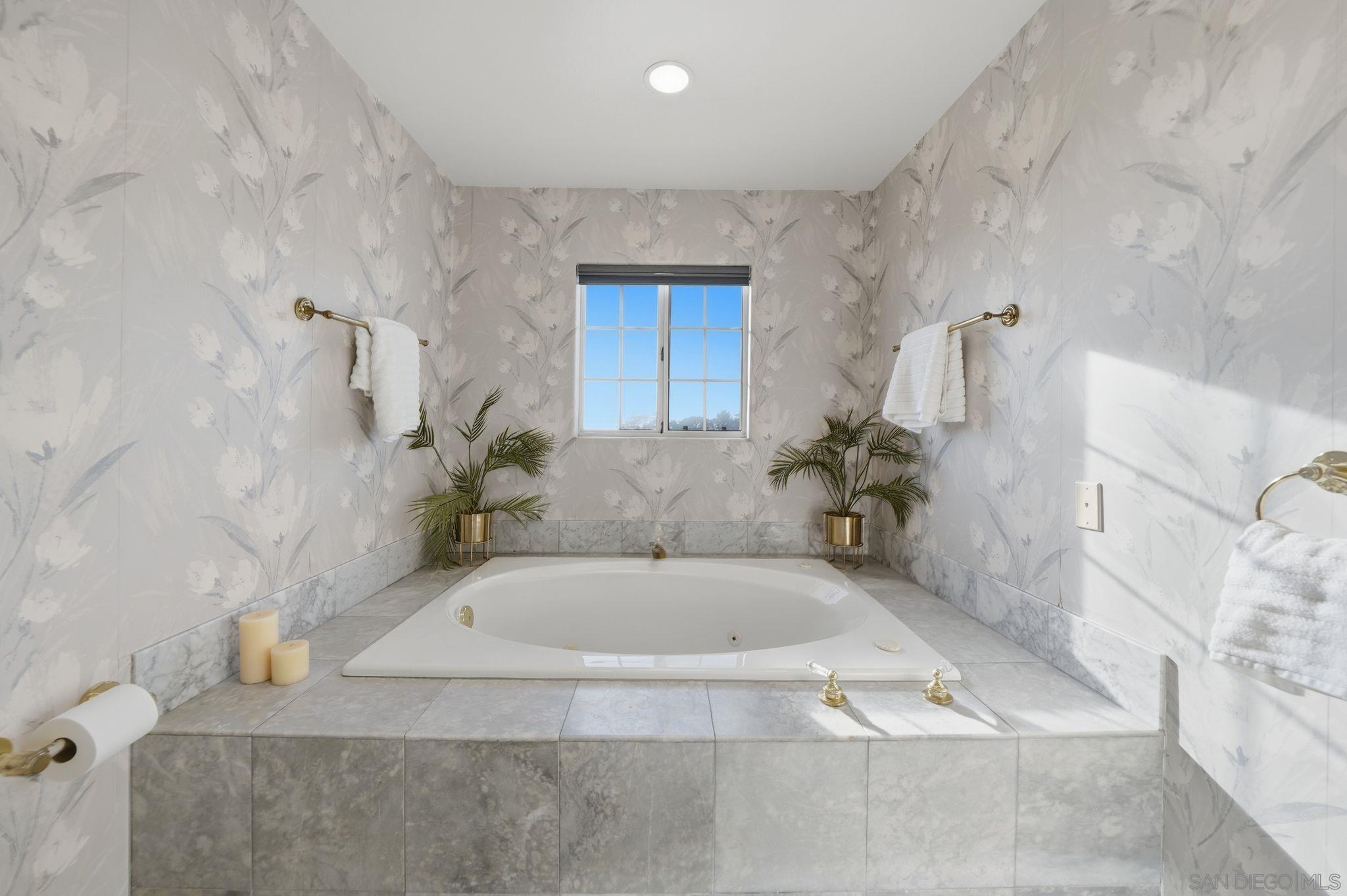 Detail Gallery Image 37 of 75 For 3240  Geronimo Ave, San Diego,  CA 92117 - 4 Beds | 3/1 Baths